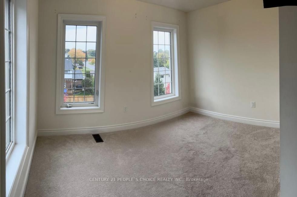 8 Bellerive Lane