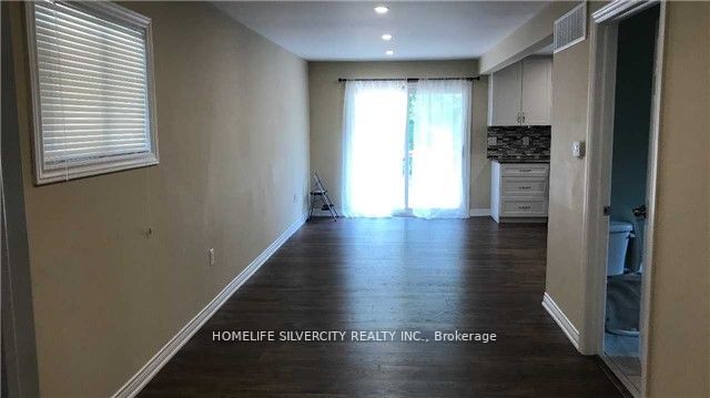 157 Elliott Ave