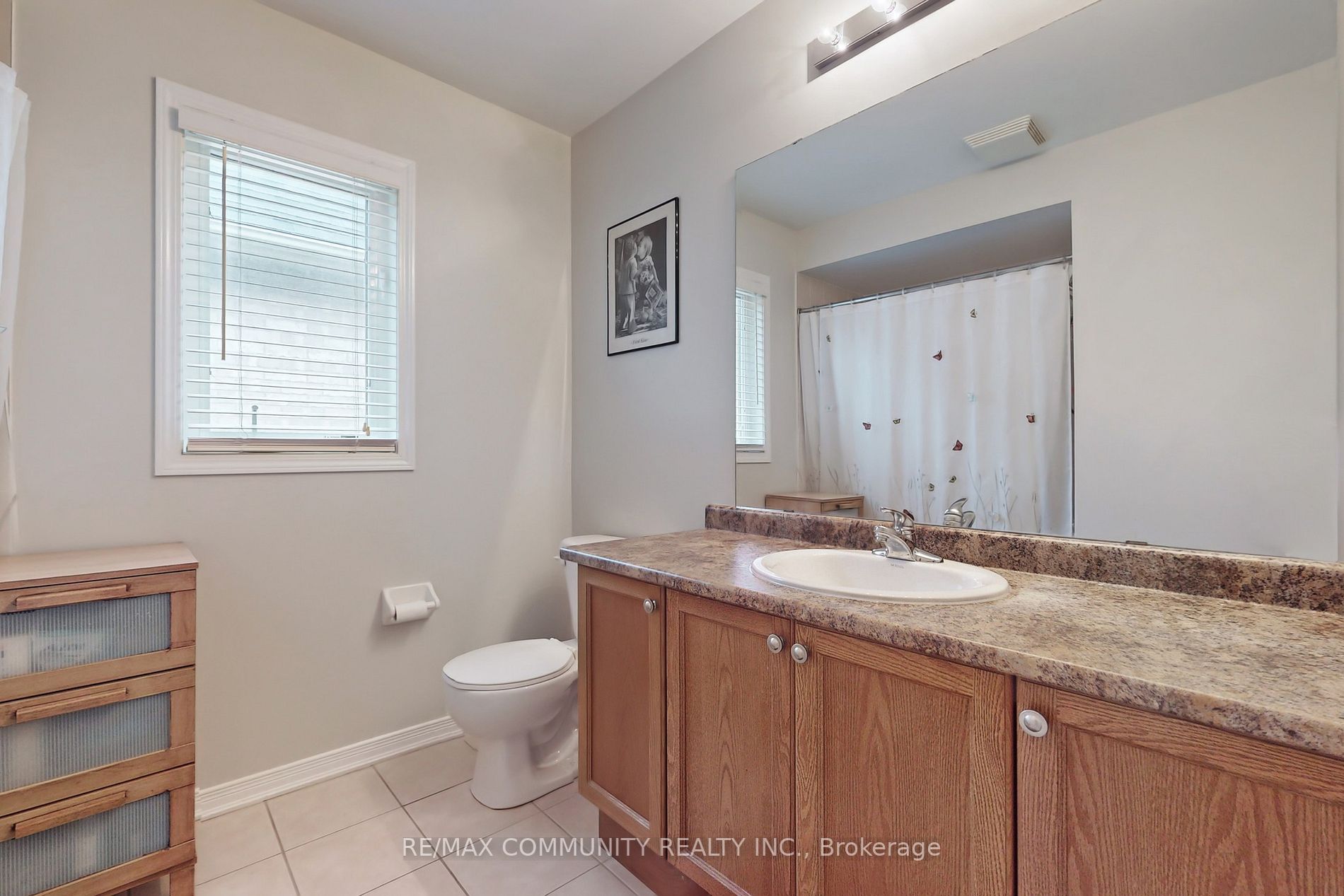 16 Watersplace Ave
