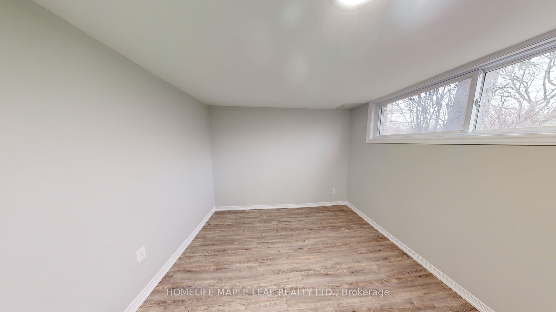 598 Montgomery Street, #B