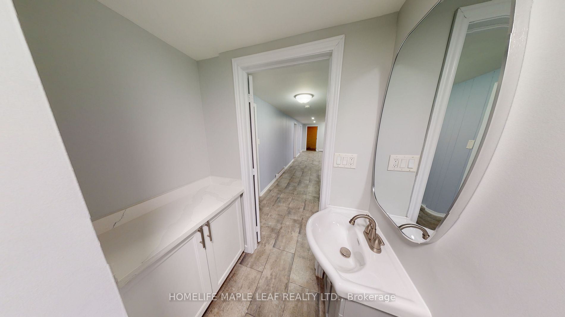 598 Montgomery Street, #B