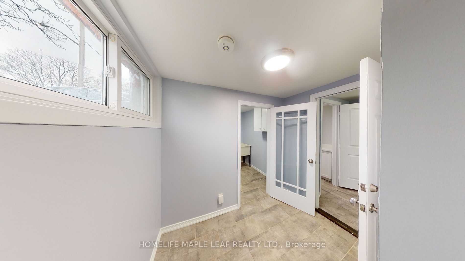 598 Montgomery Street, #B