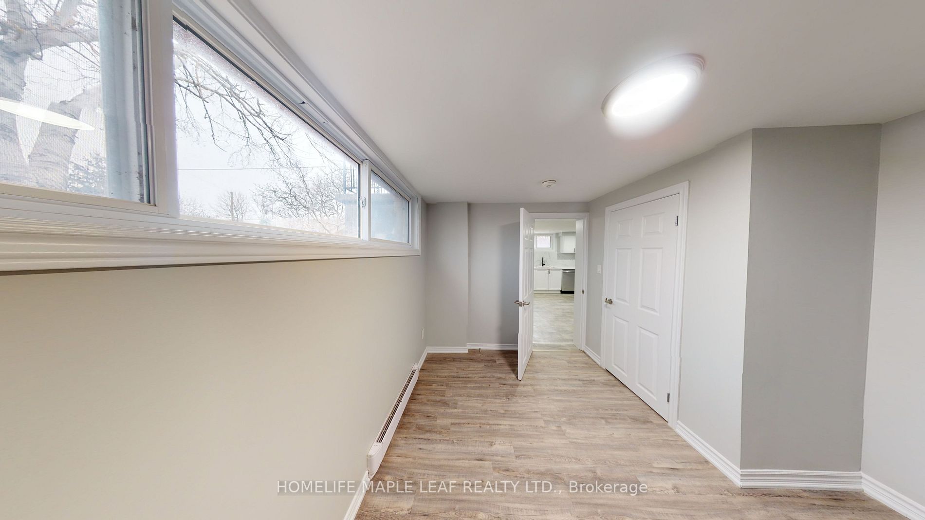 598 Montgomery Street, #B