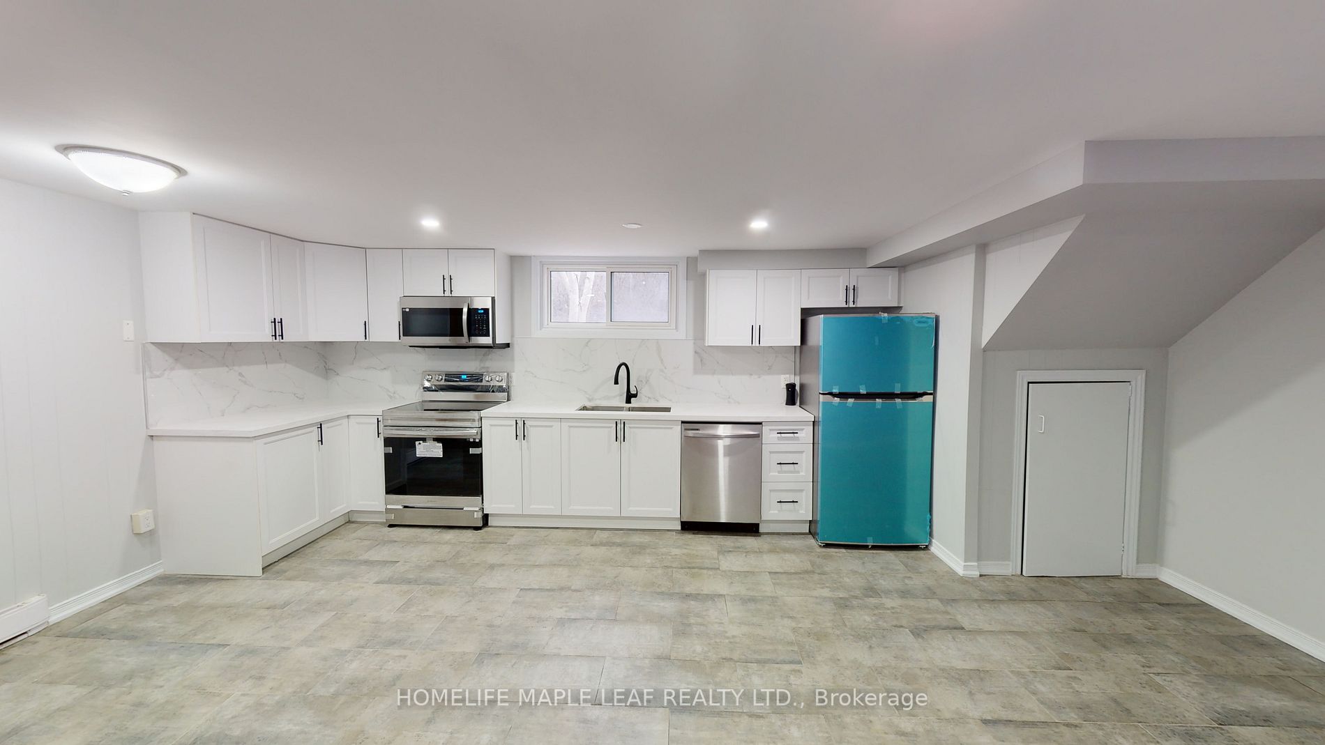598 Montgomery Street, #B