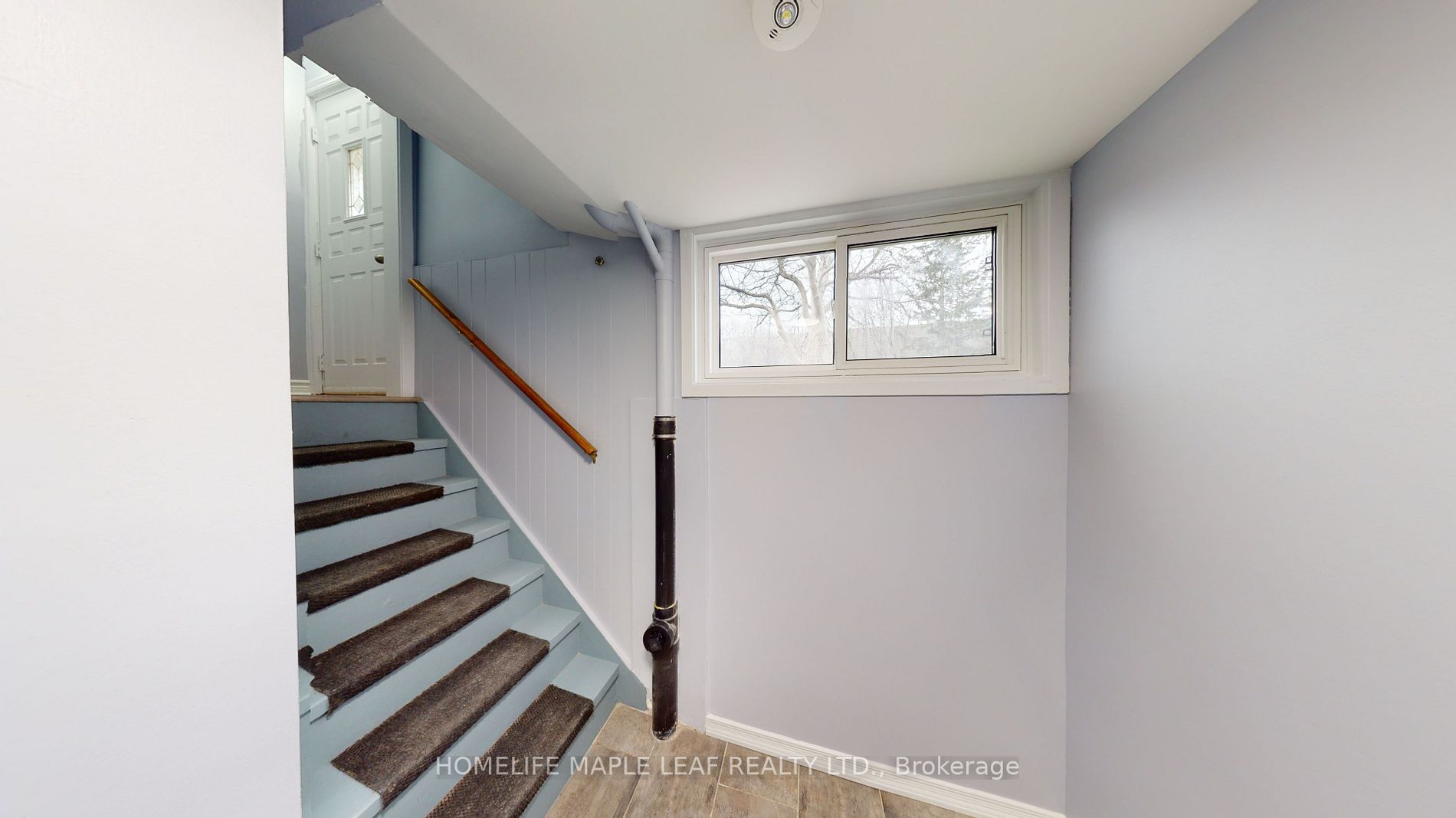 598 Montgomery Street, #B