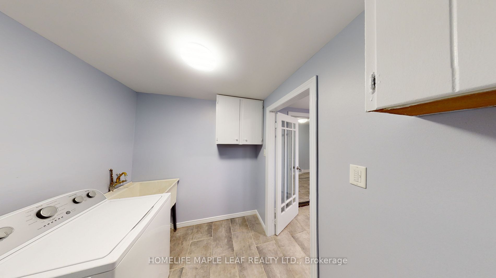 598 Montgomery Street, #B