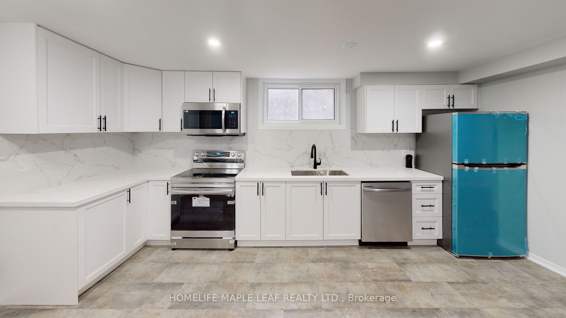 598 Montgomery Street, #B