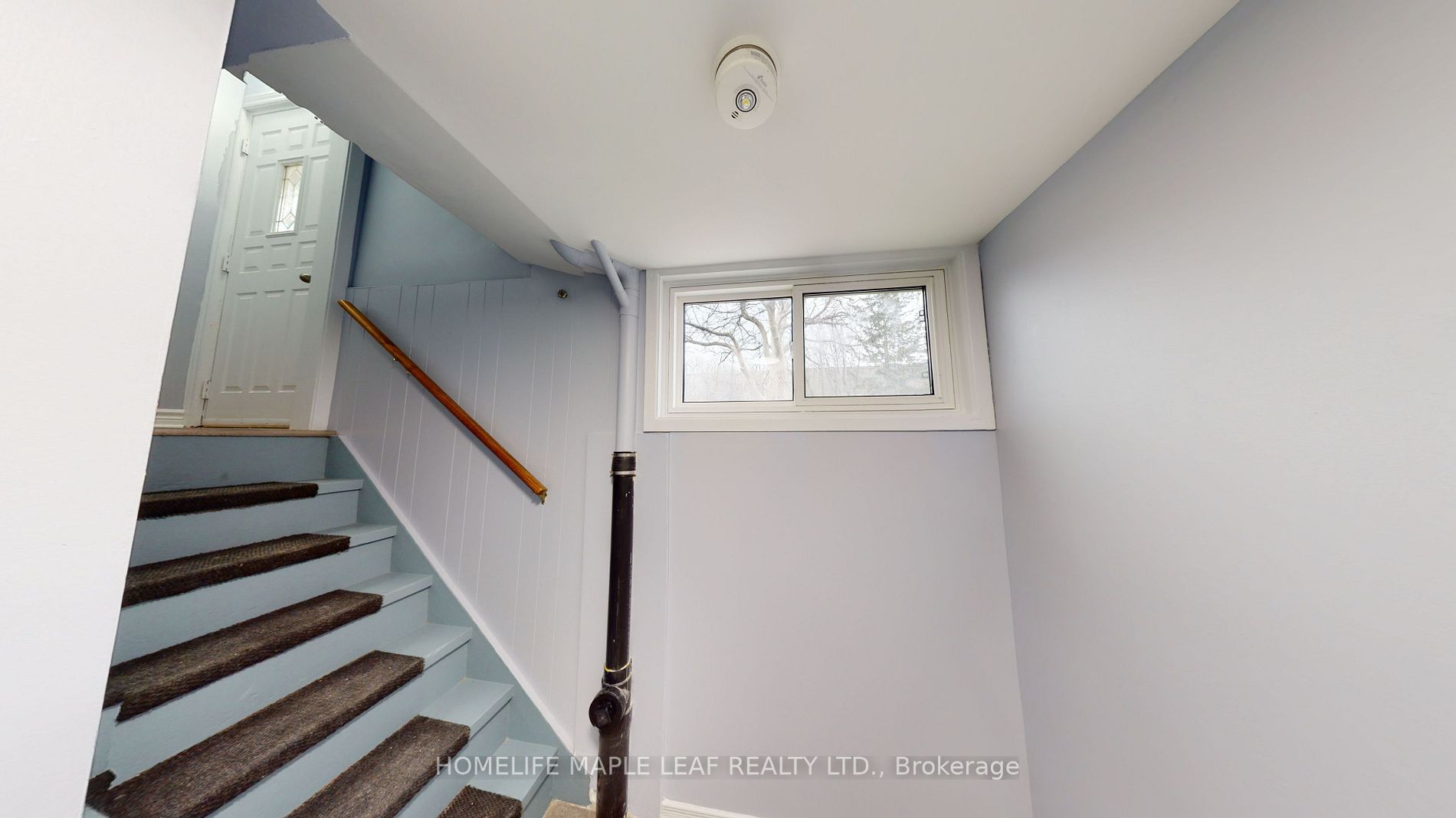 598 Montgomery Street, #B