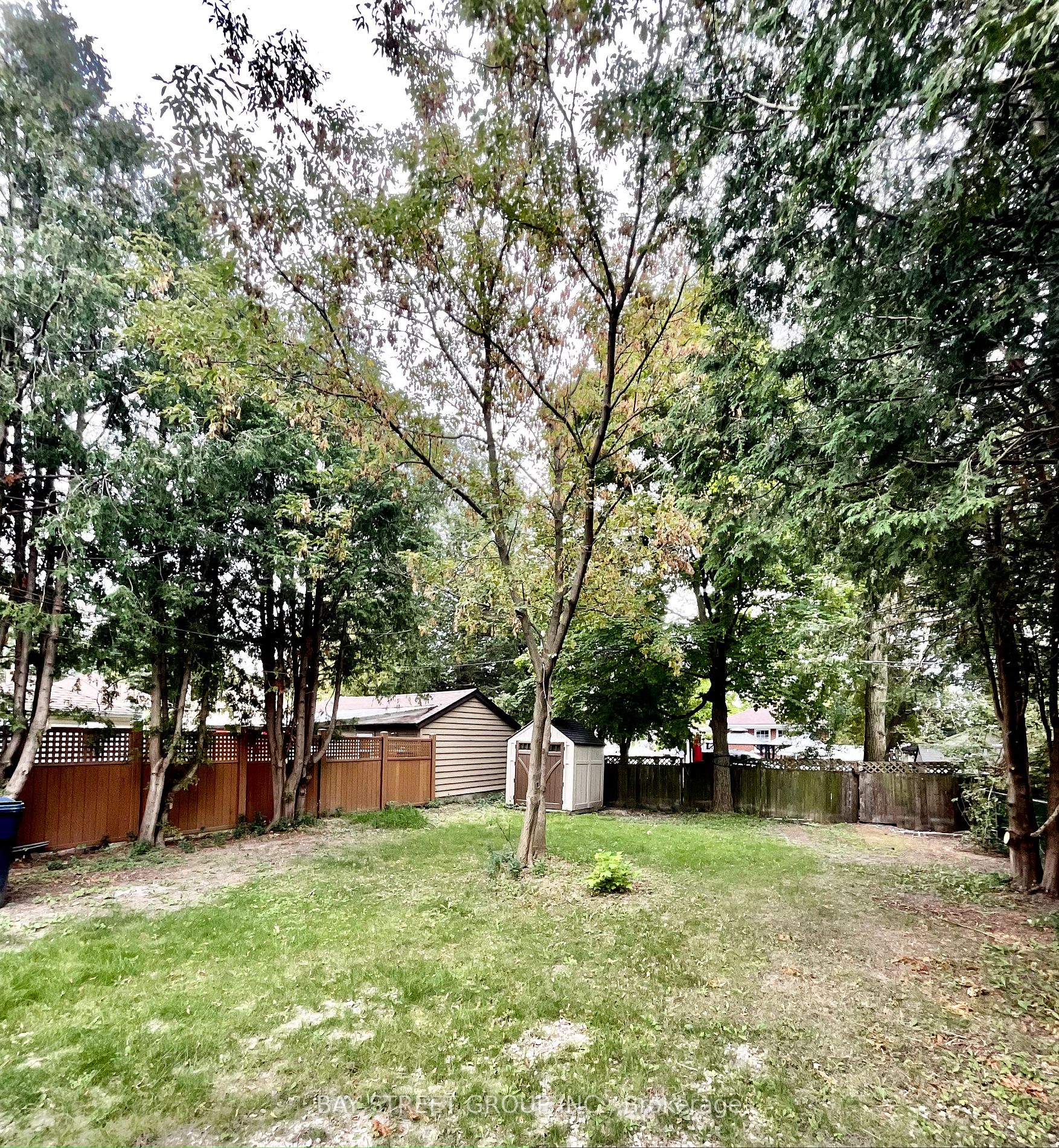 37 Bayard Avenue, #Main