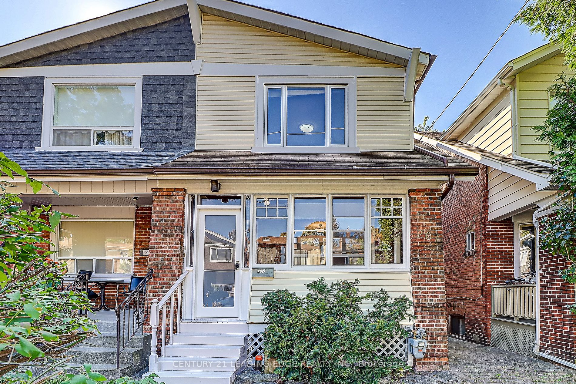 267 Glebeholme Blvd