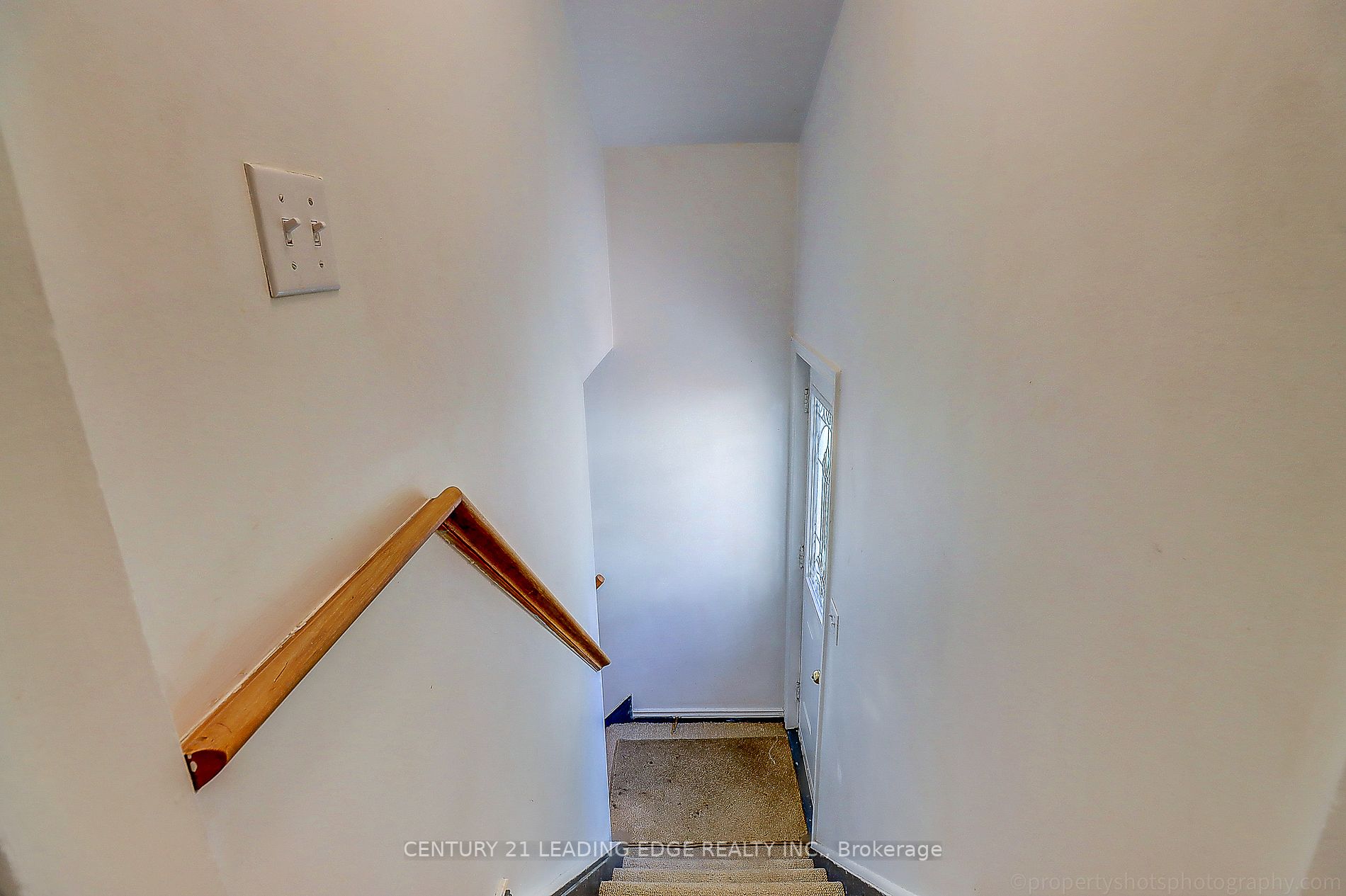 267 Glebeholme Blvd
