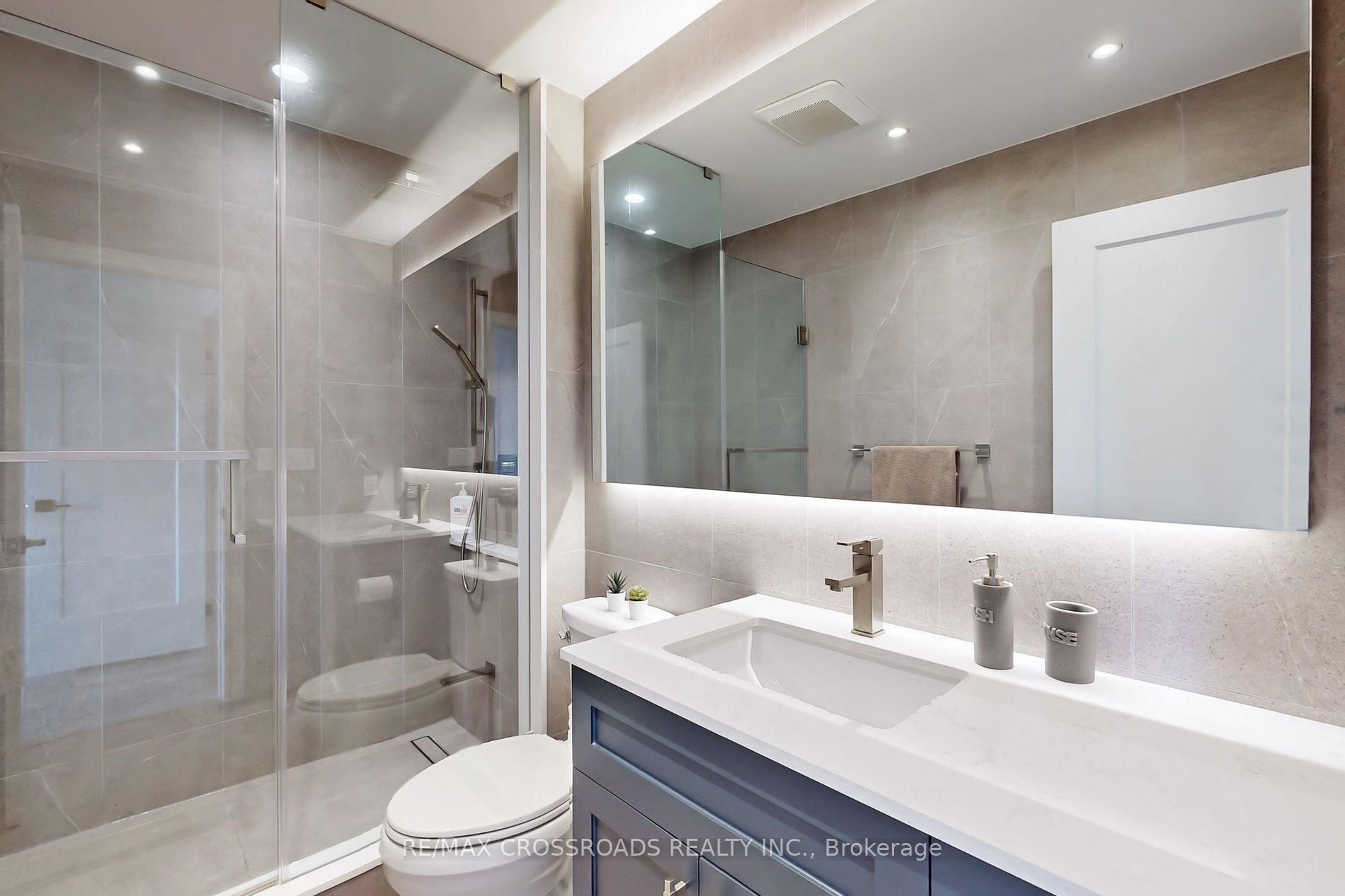 2325 Bridletowne Circ