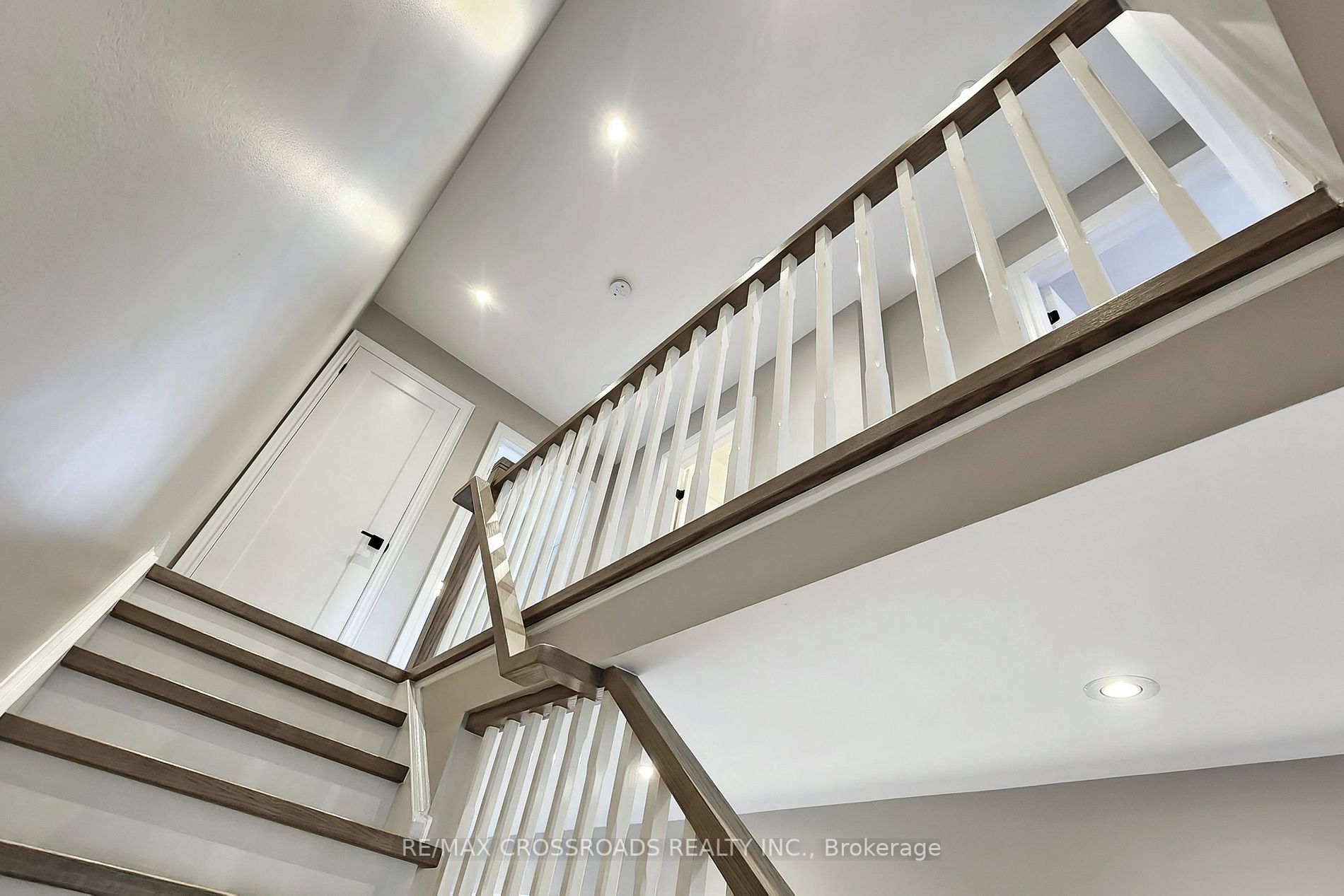 2325 Bridletowne Circ