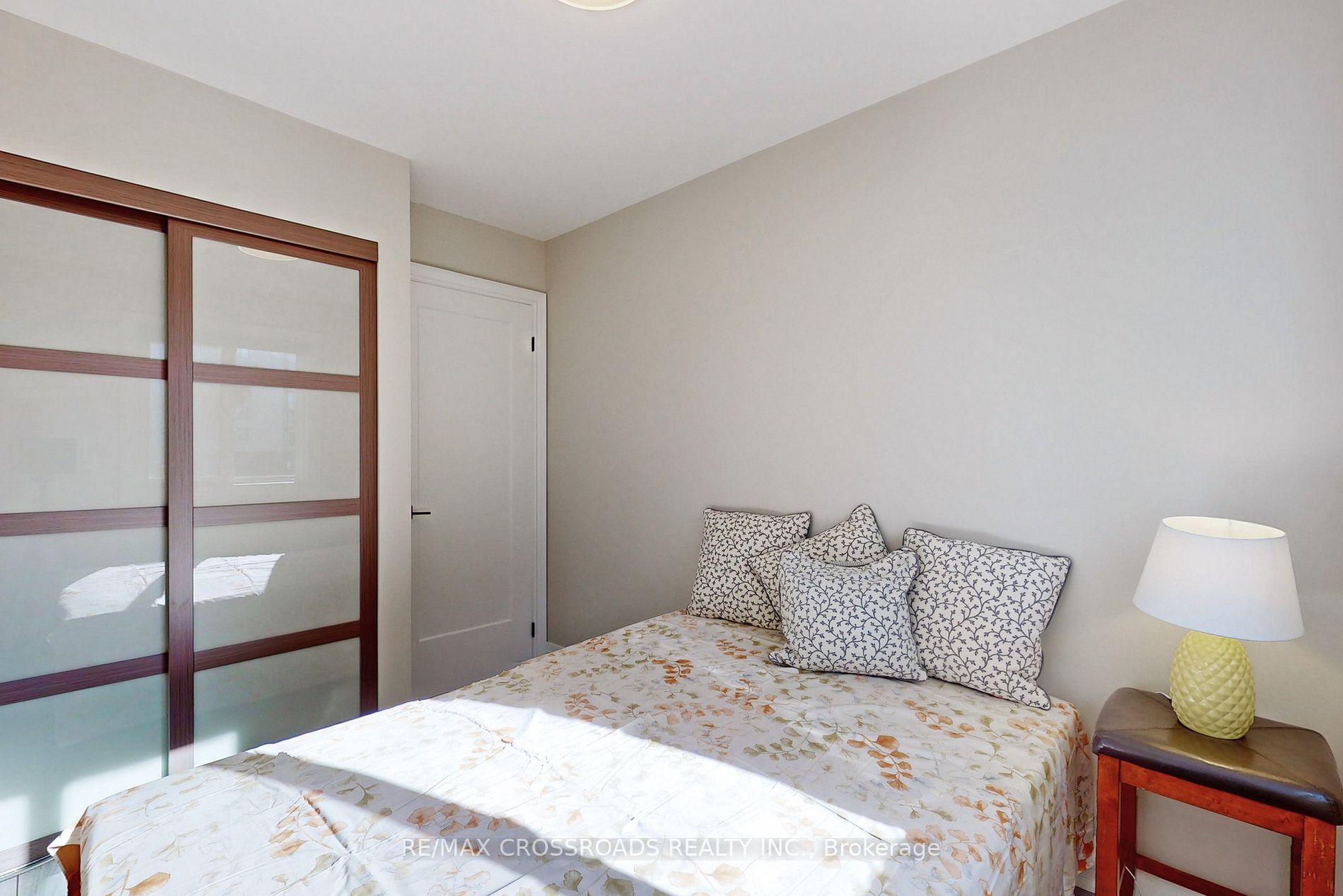 2325 Bridletowne Circ