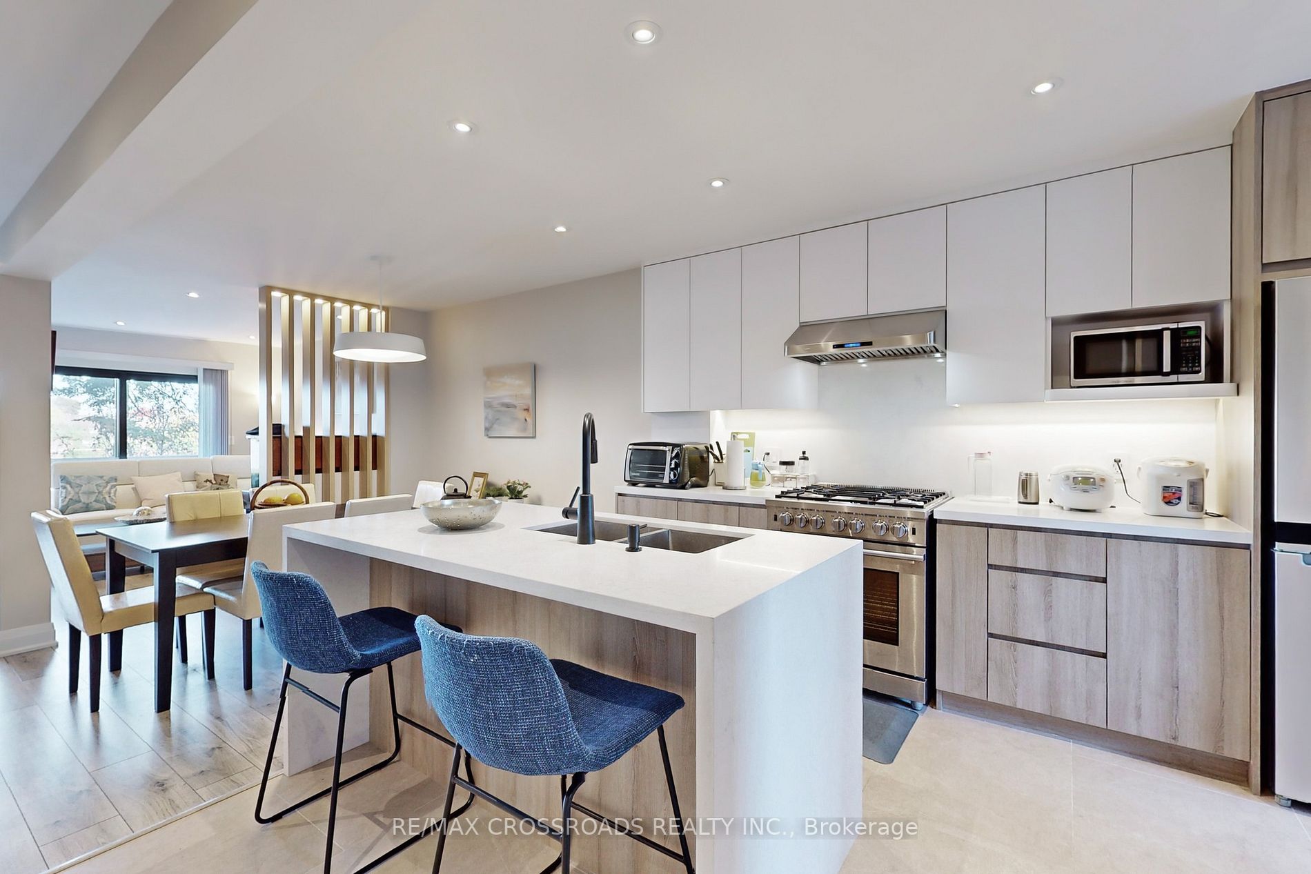2325 Bridletowne Circ