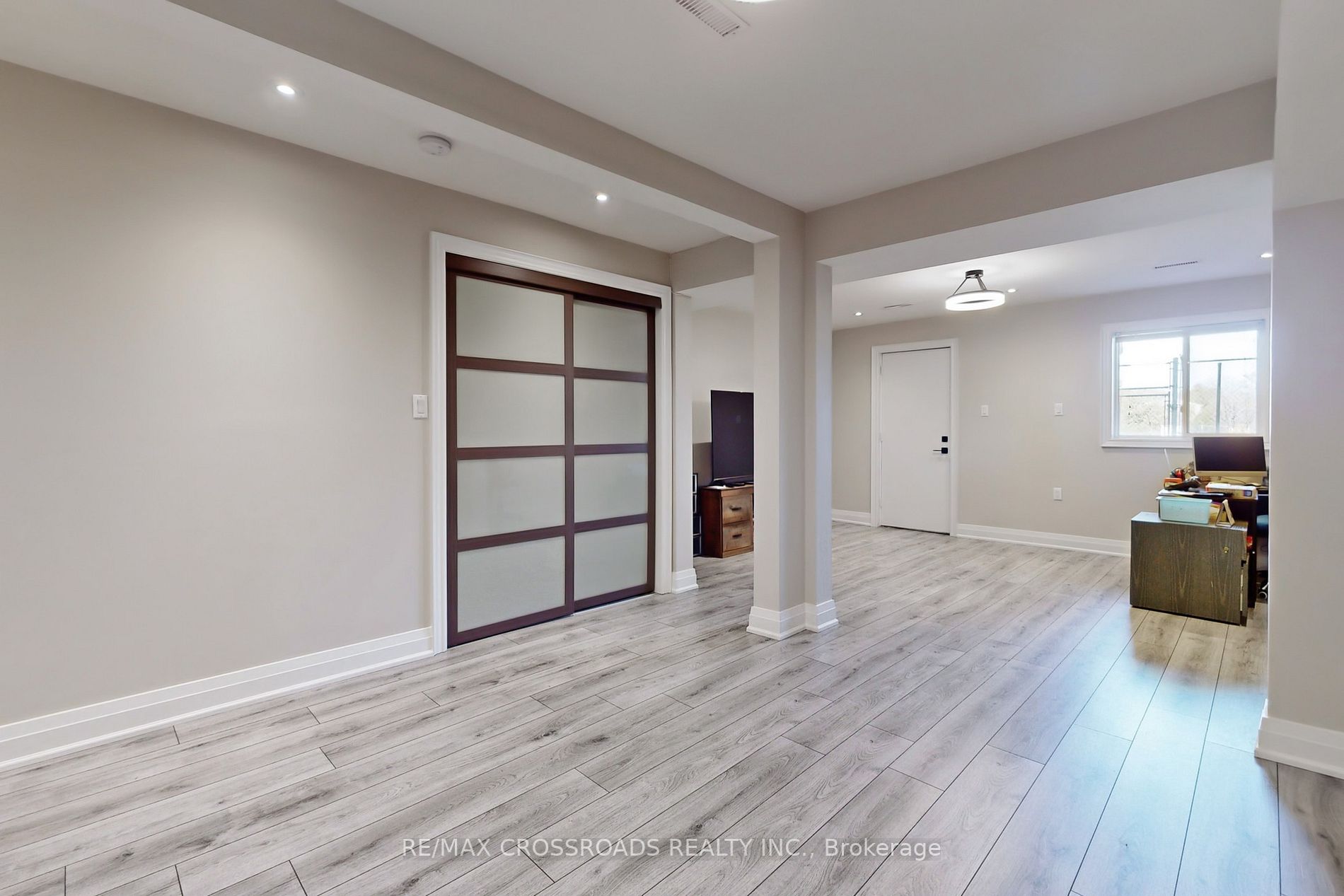 2325 Bridletowne Circ