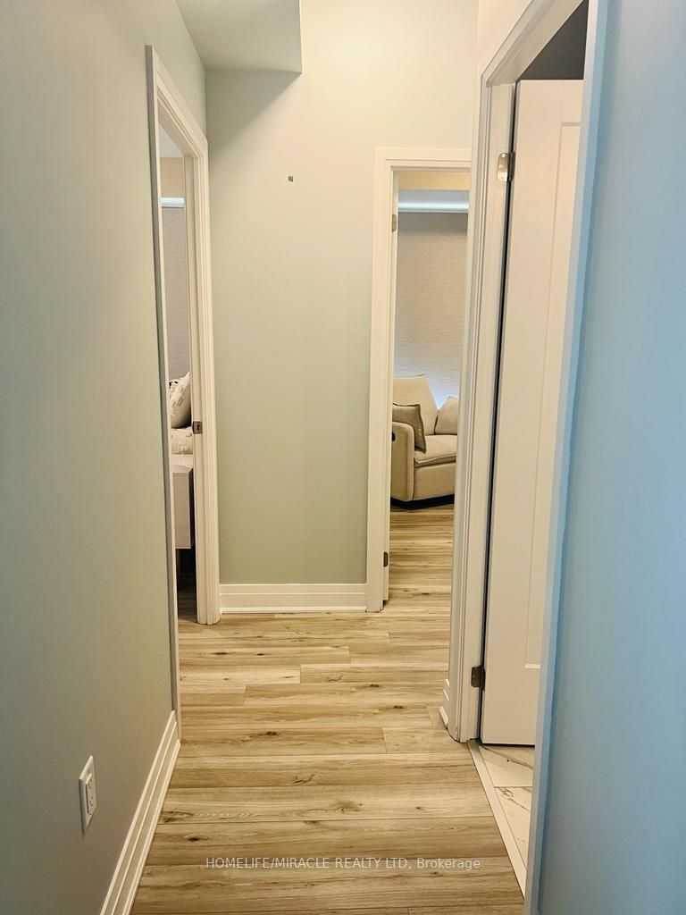 3220 Sheppard Avenue E #809