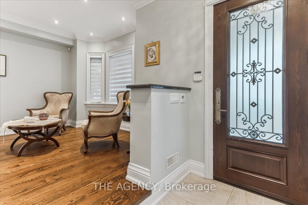 11 Northbrook Rd