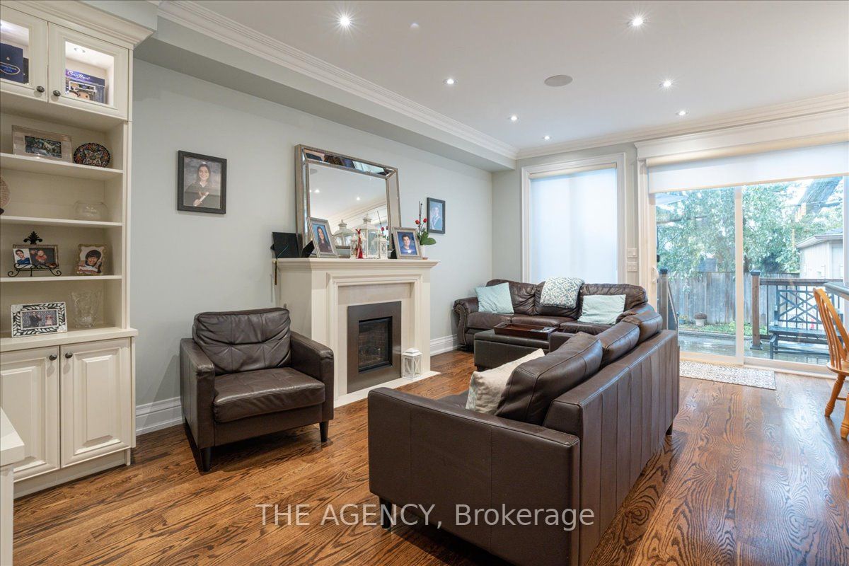 11 Northbrook Rd