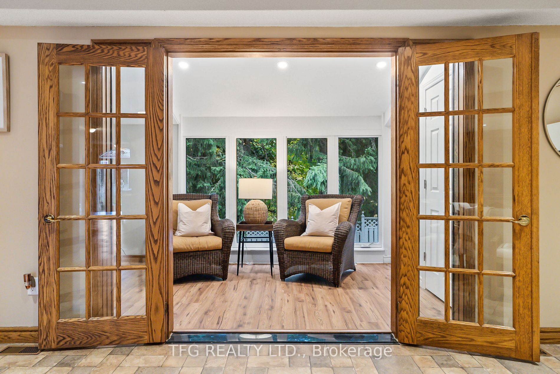 23 Kingswood Dr