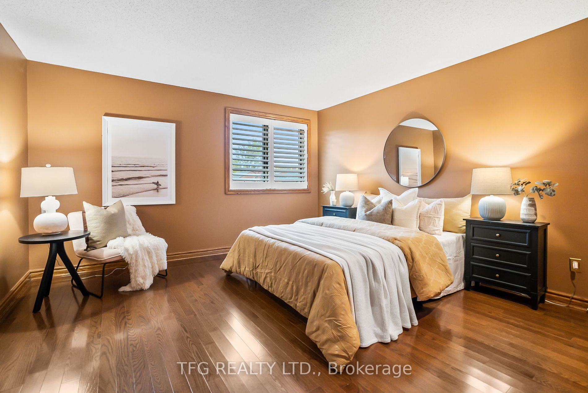 23 Kingswood Dr