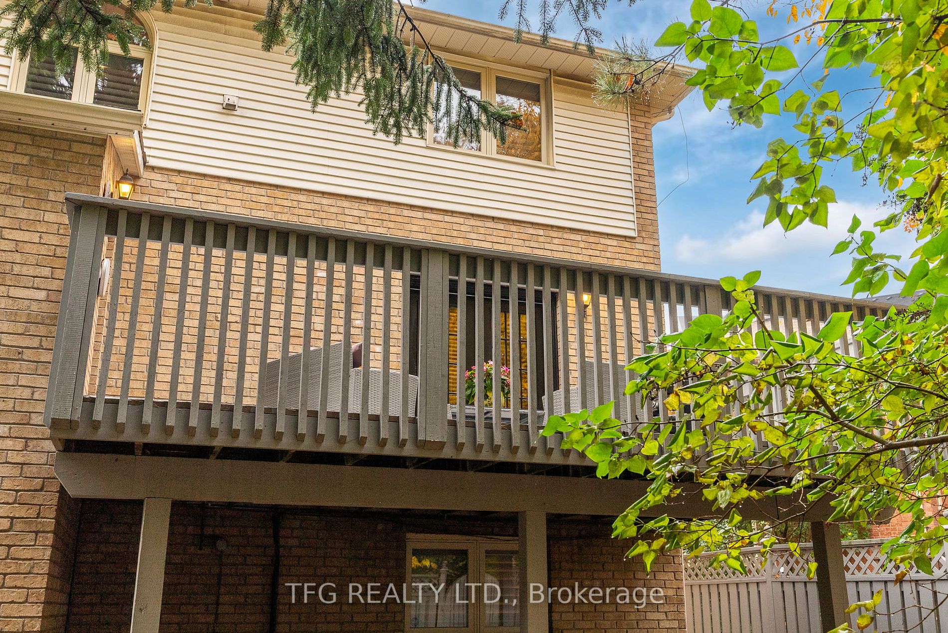 23 Kingswood Dr