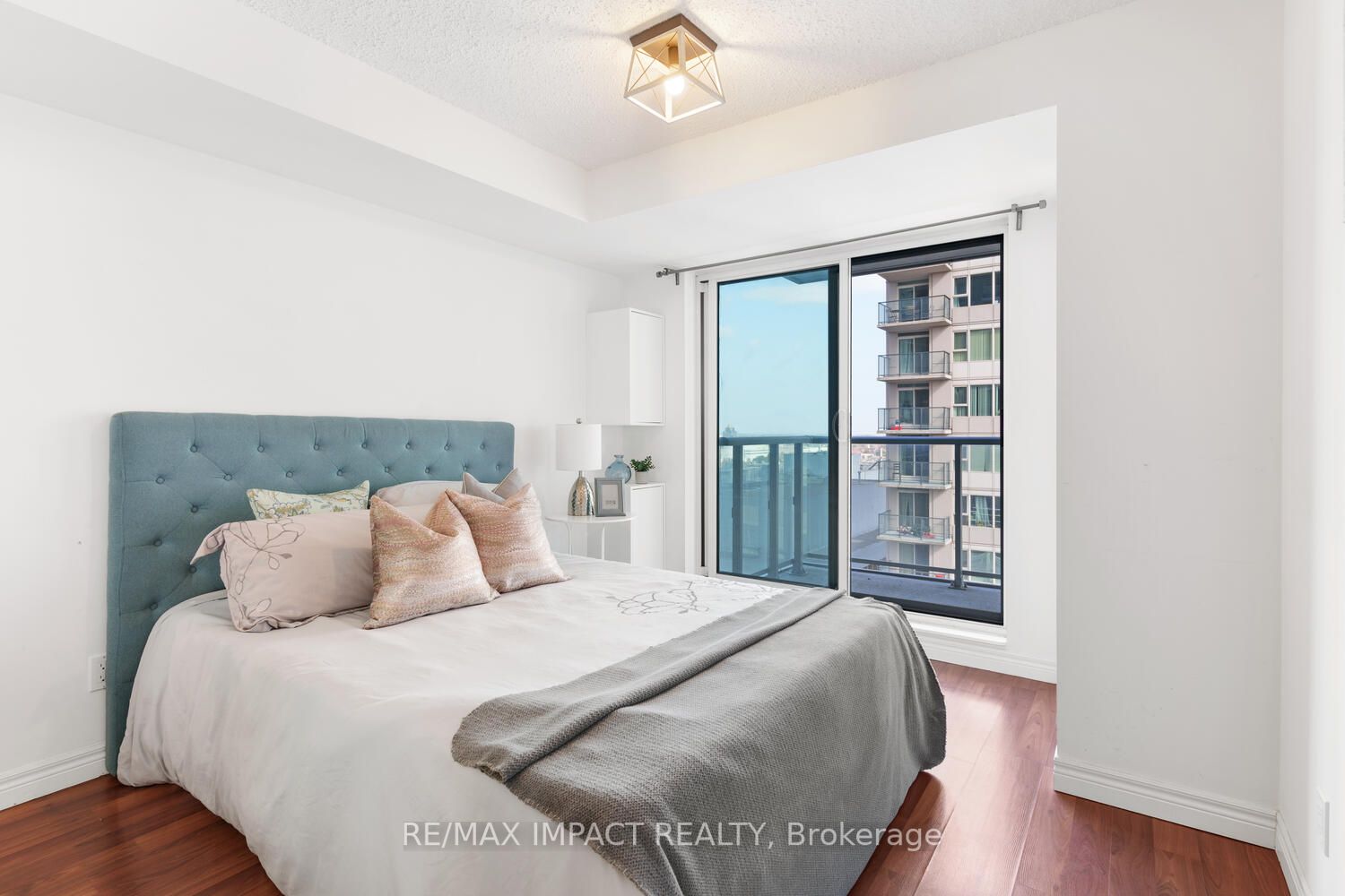 50 Town Centre Crt E, #1609