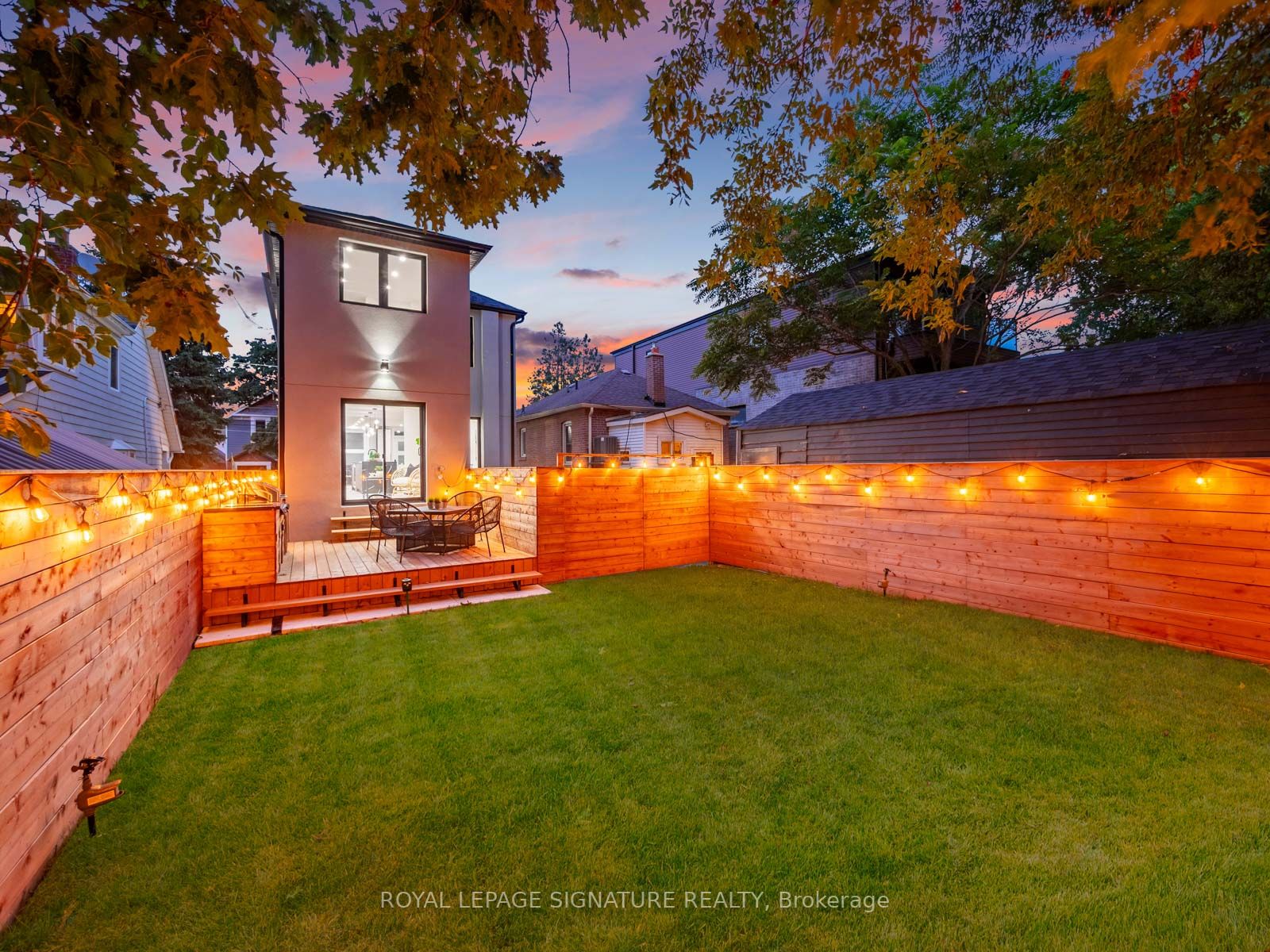 186 Oak Park Ave