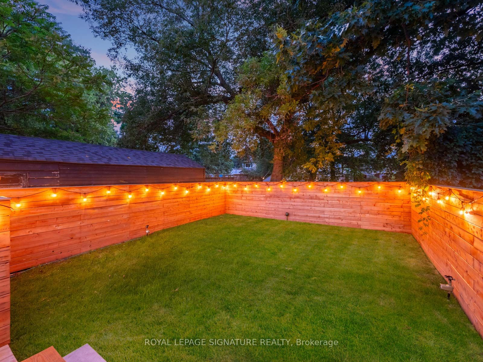 186 Oak Park Ave
