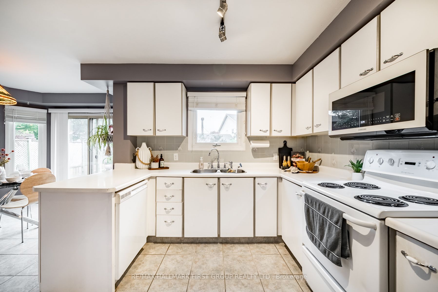 1074 Shoal Point Rd