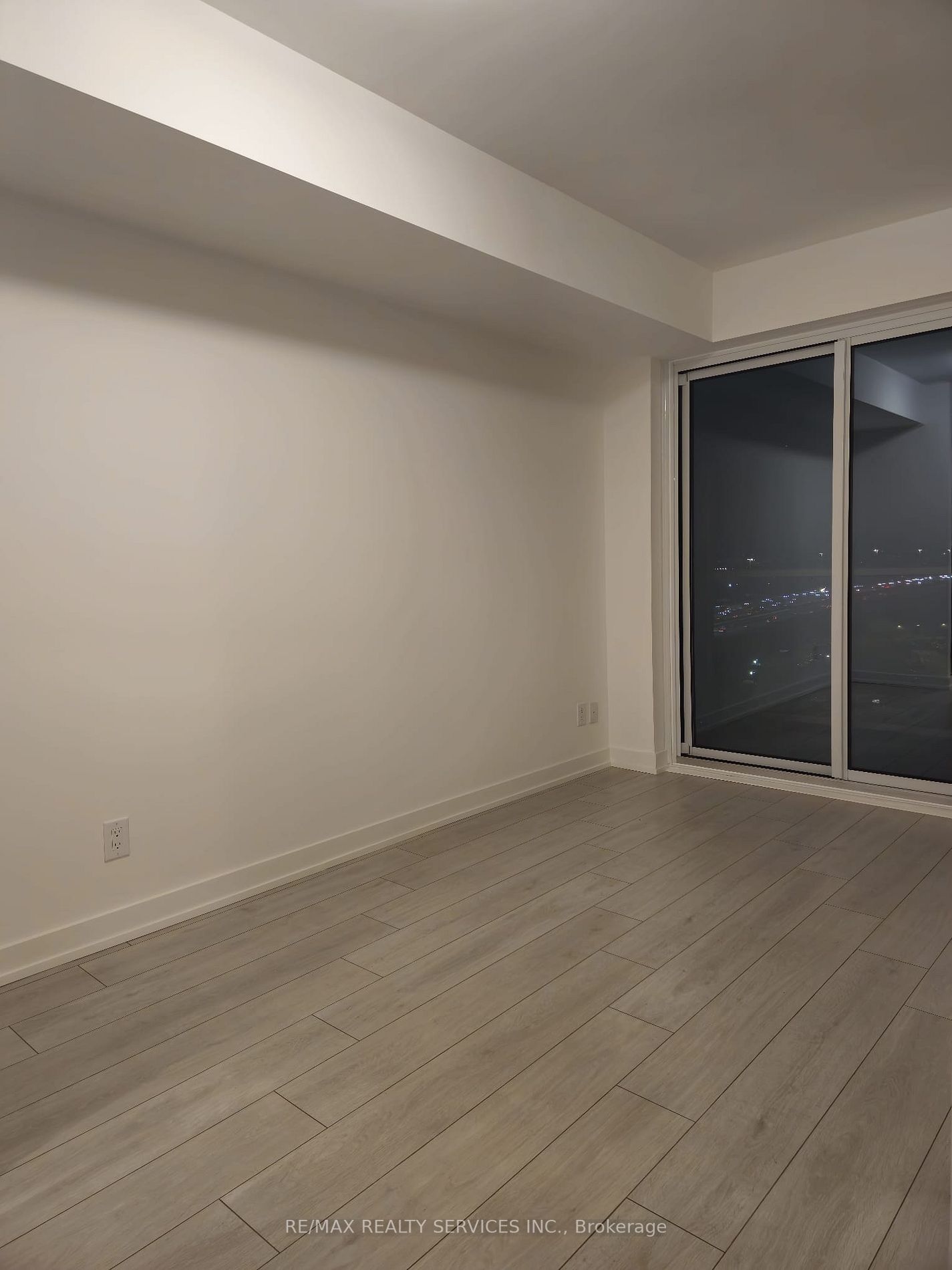 2033 Kennedy Rd, #1802
