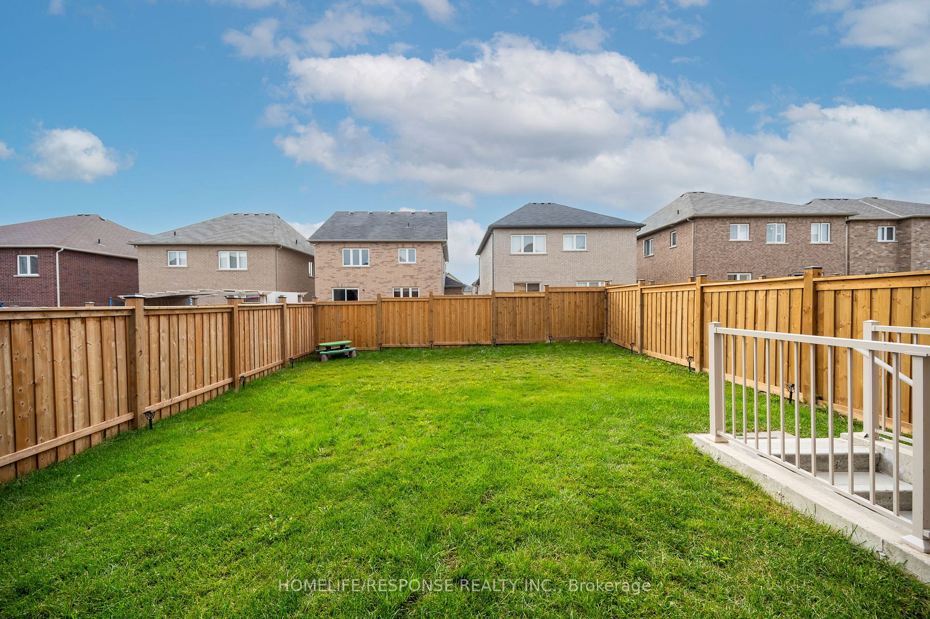 161 Douglas Kemp Cres
