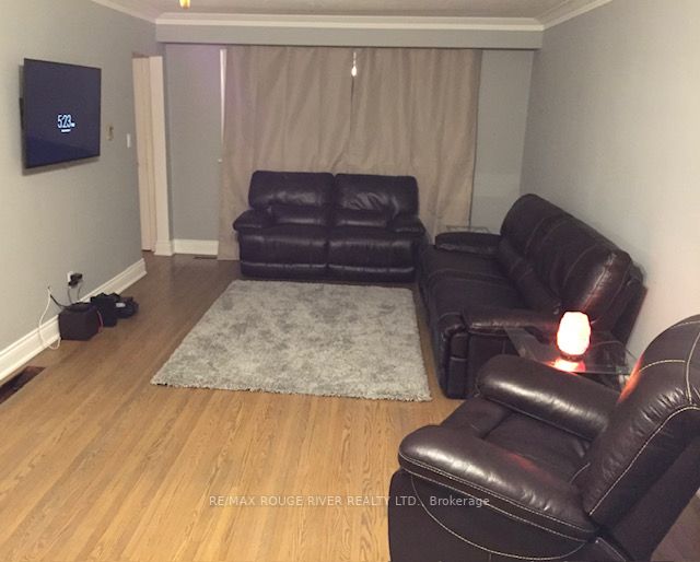 12 Jeffery St