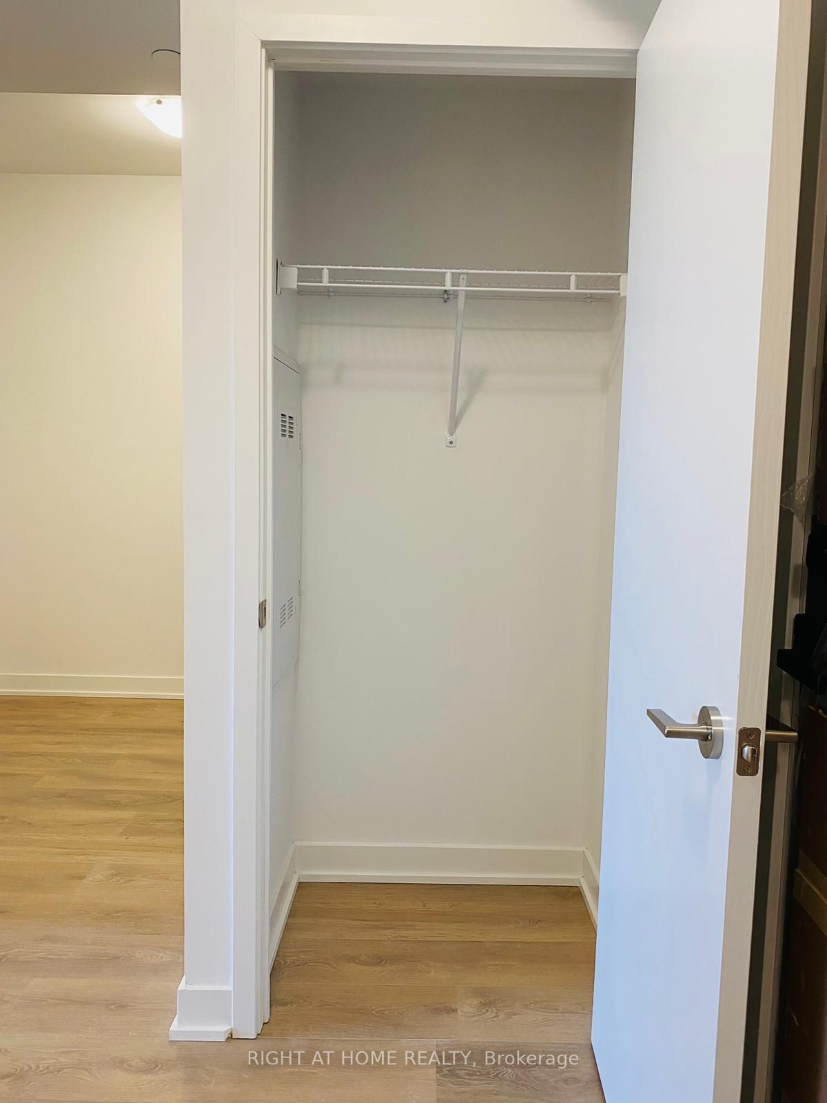 2033 Kennedy Rd Rd, #316