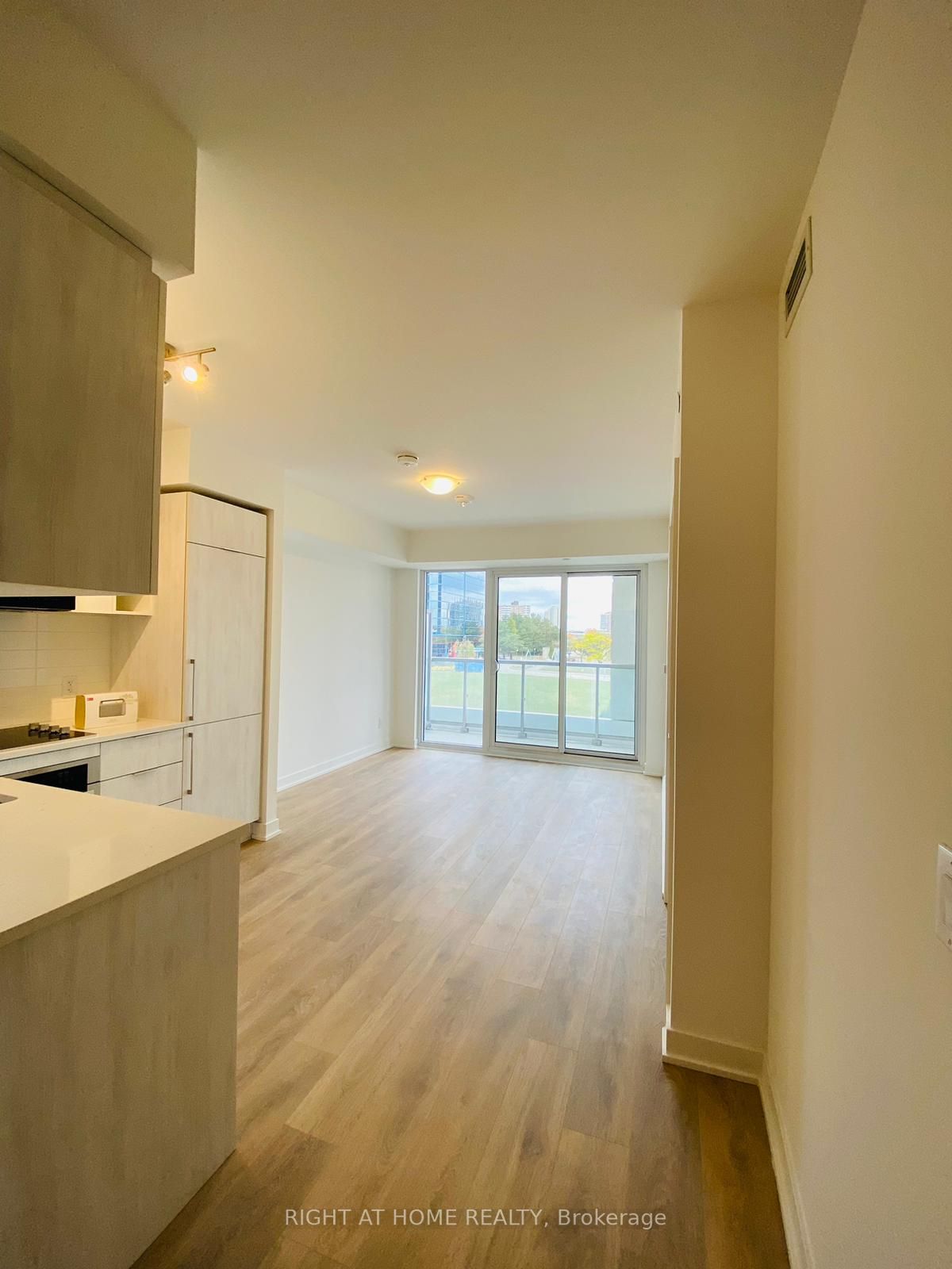 2033 Kennedy Rd Rd, #316