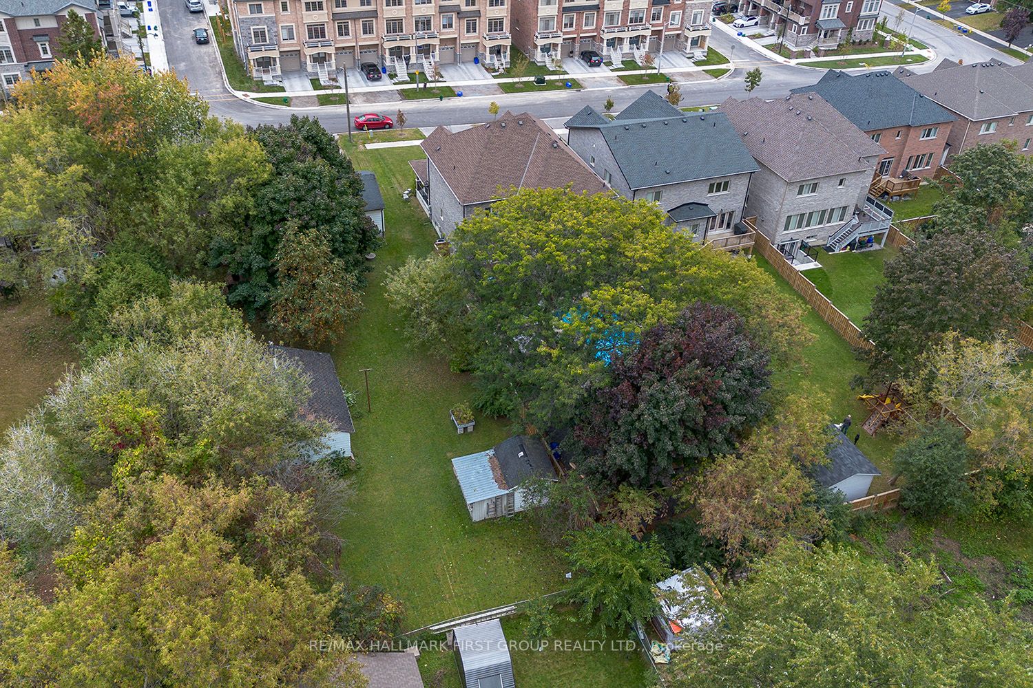 8 Grayson Rd