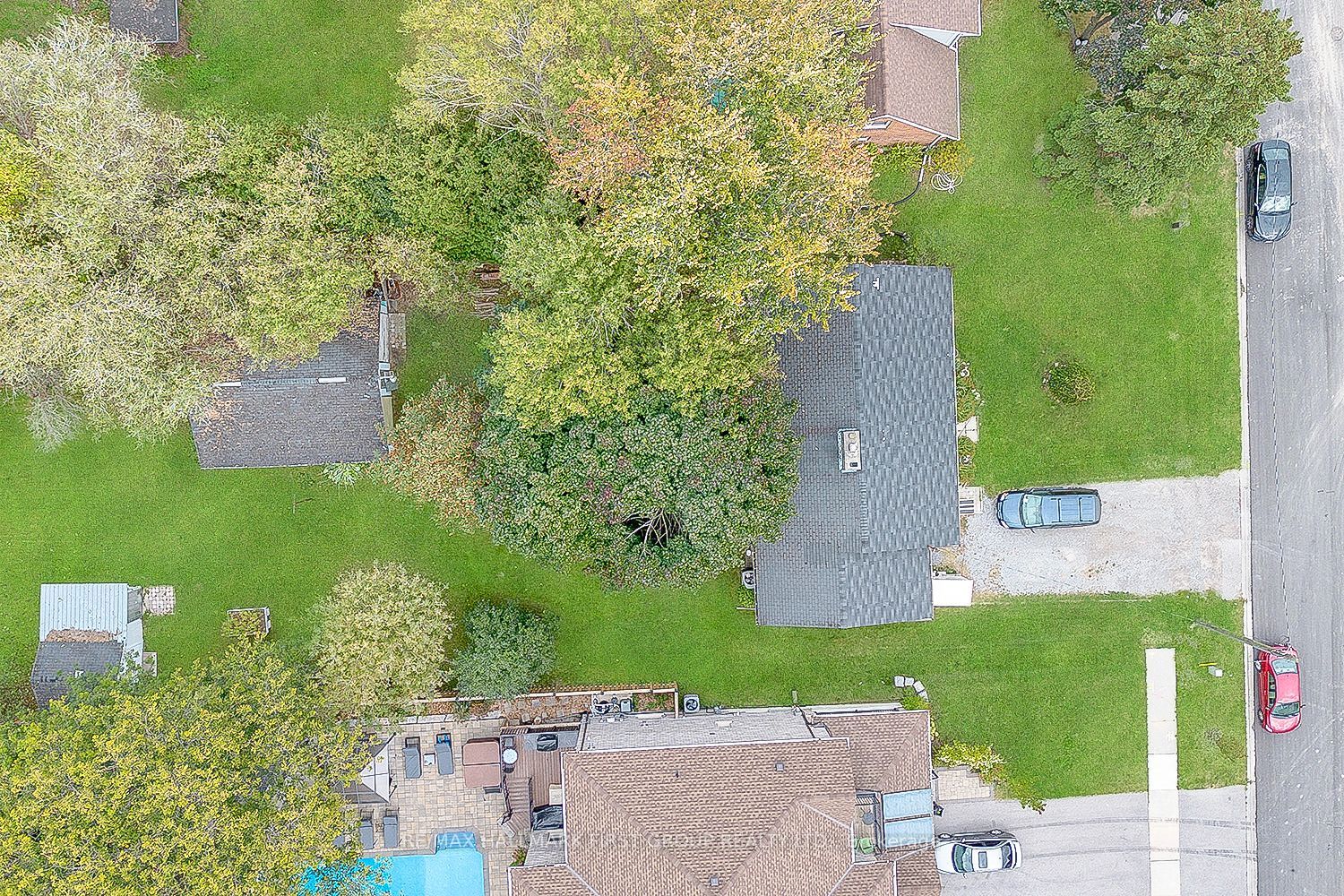 8 Grayson Rd