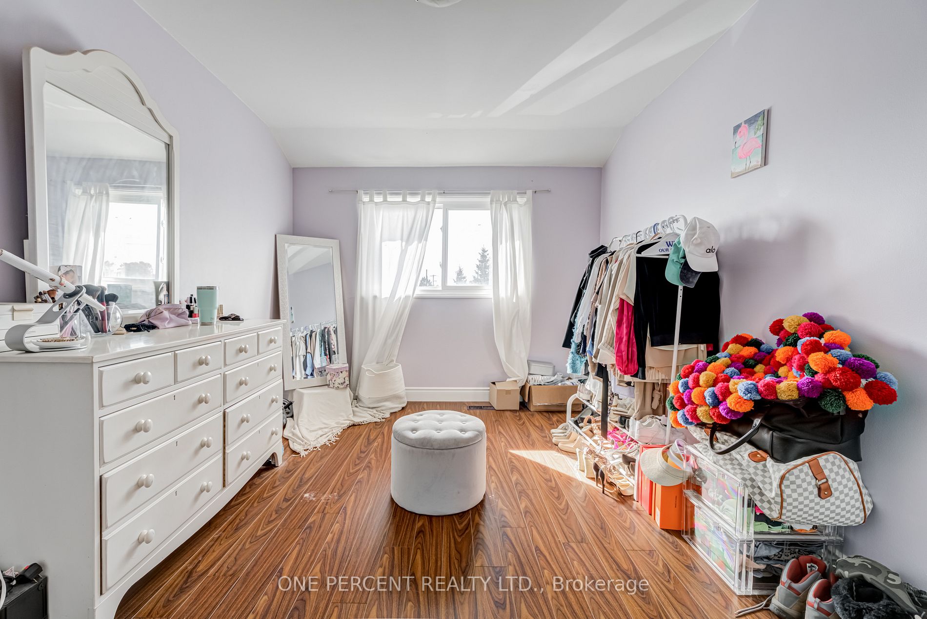 702A Krosno Blvd