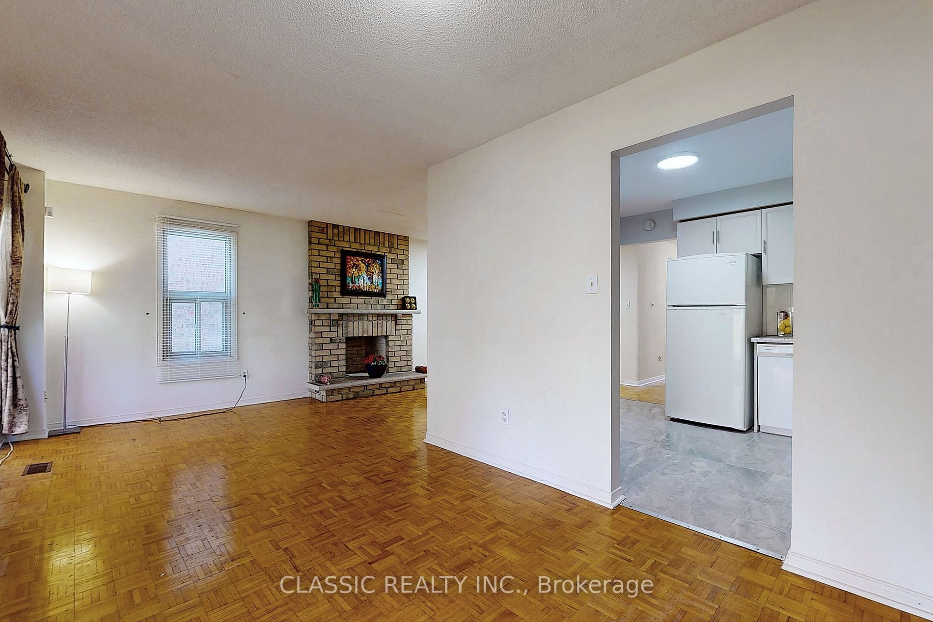 24 Cardwell Avenue, #24