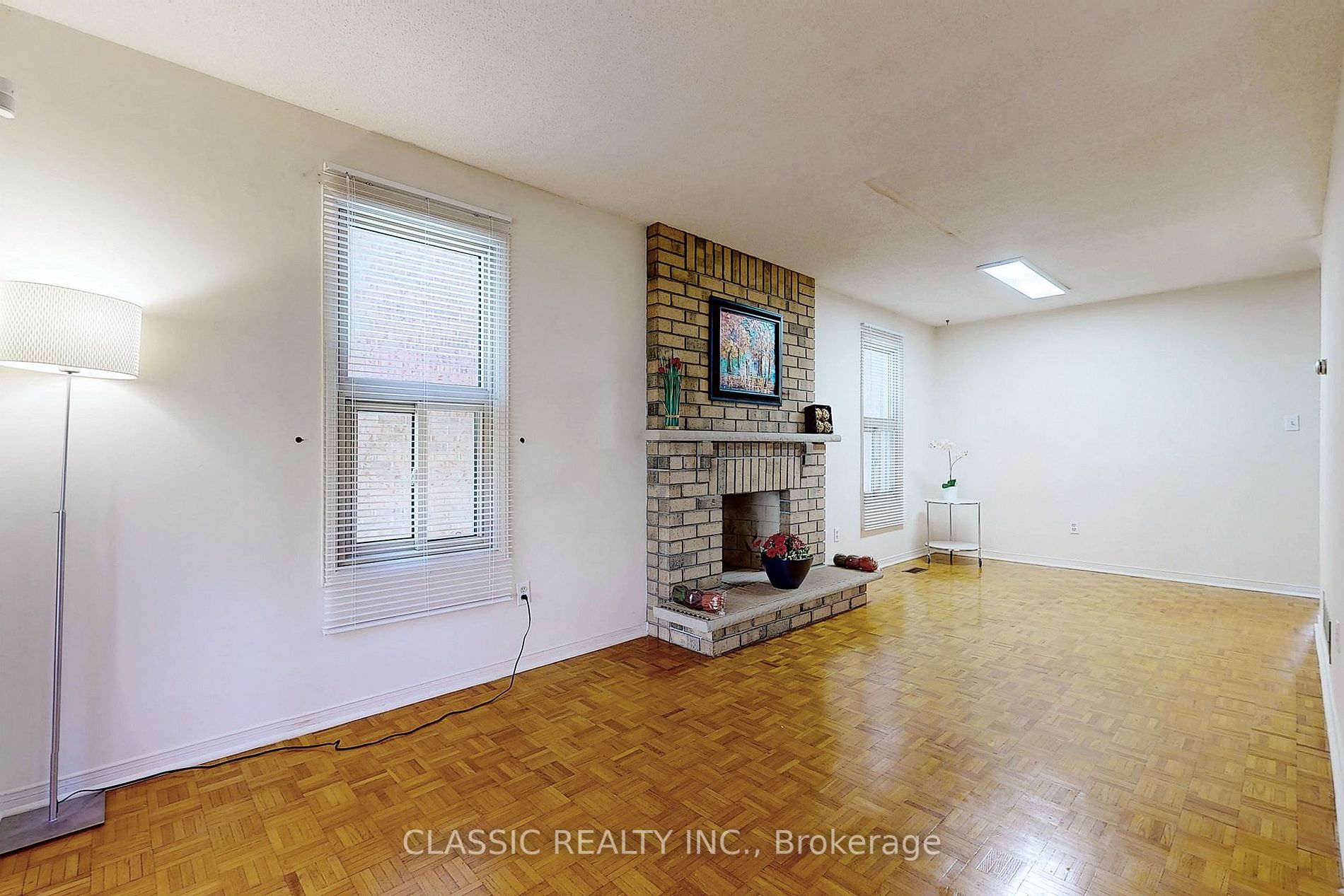 24 Cardwell Avenue, #24