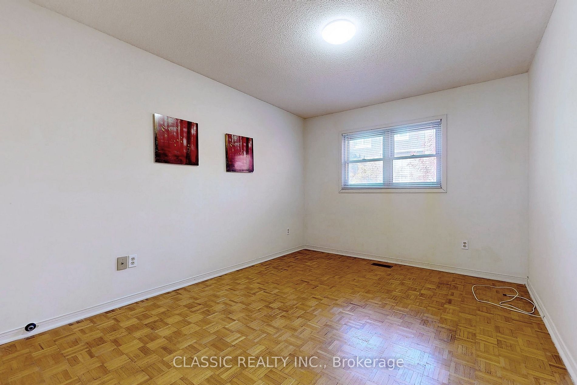 24 Cardwell Avenue, #24