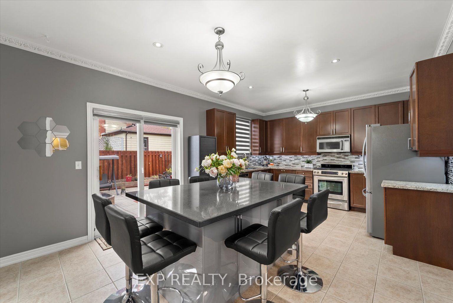 10A Pickford Rd