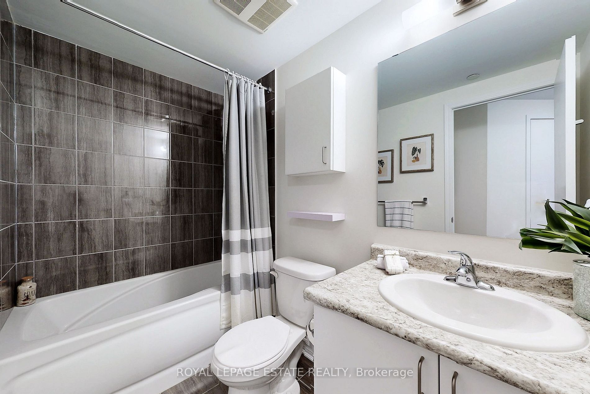 1 Falaise Rd, #109