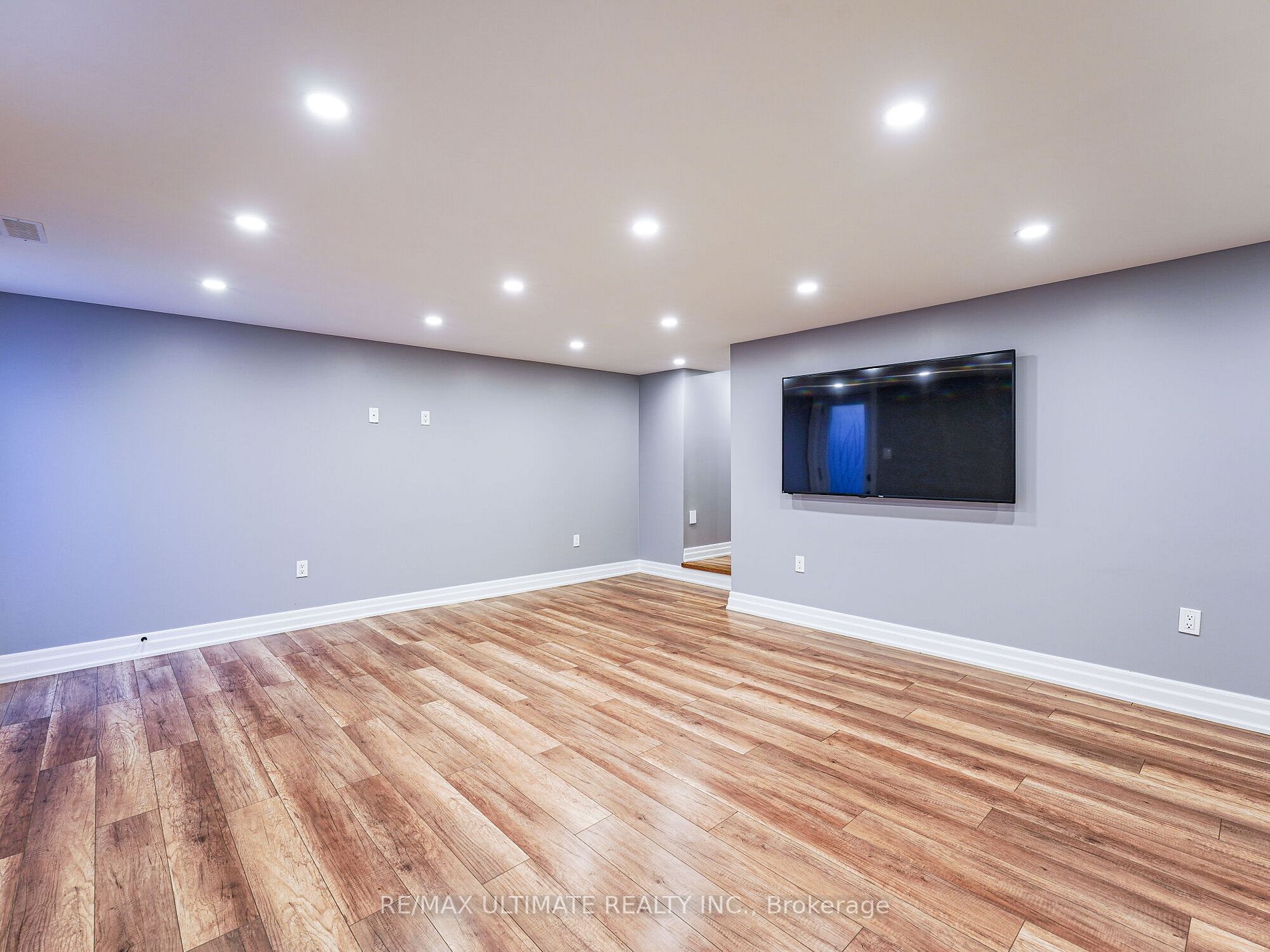 22 Cavehill Cres