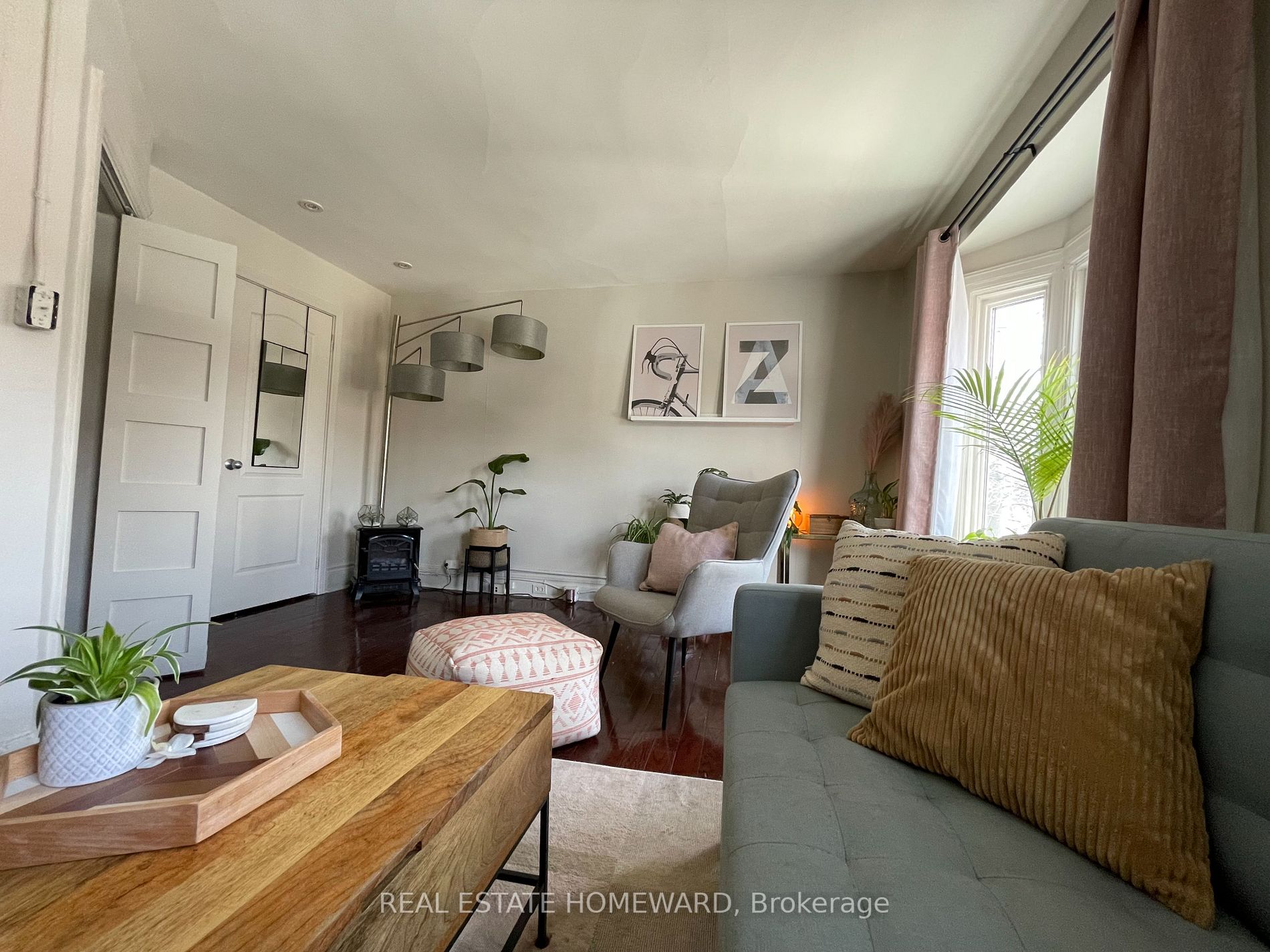 99 Leuty Ave