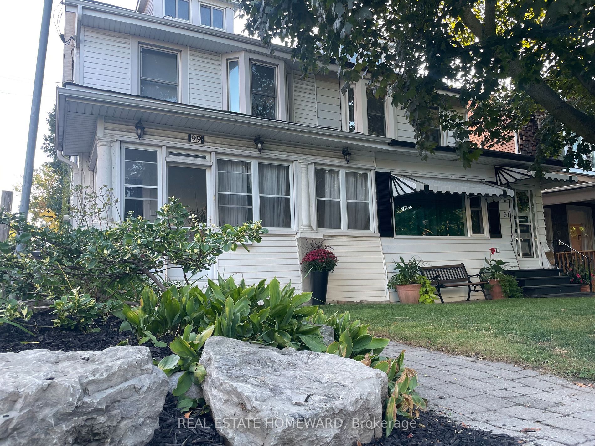 99 Leuty Ave