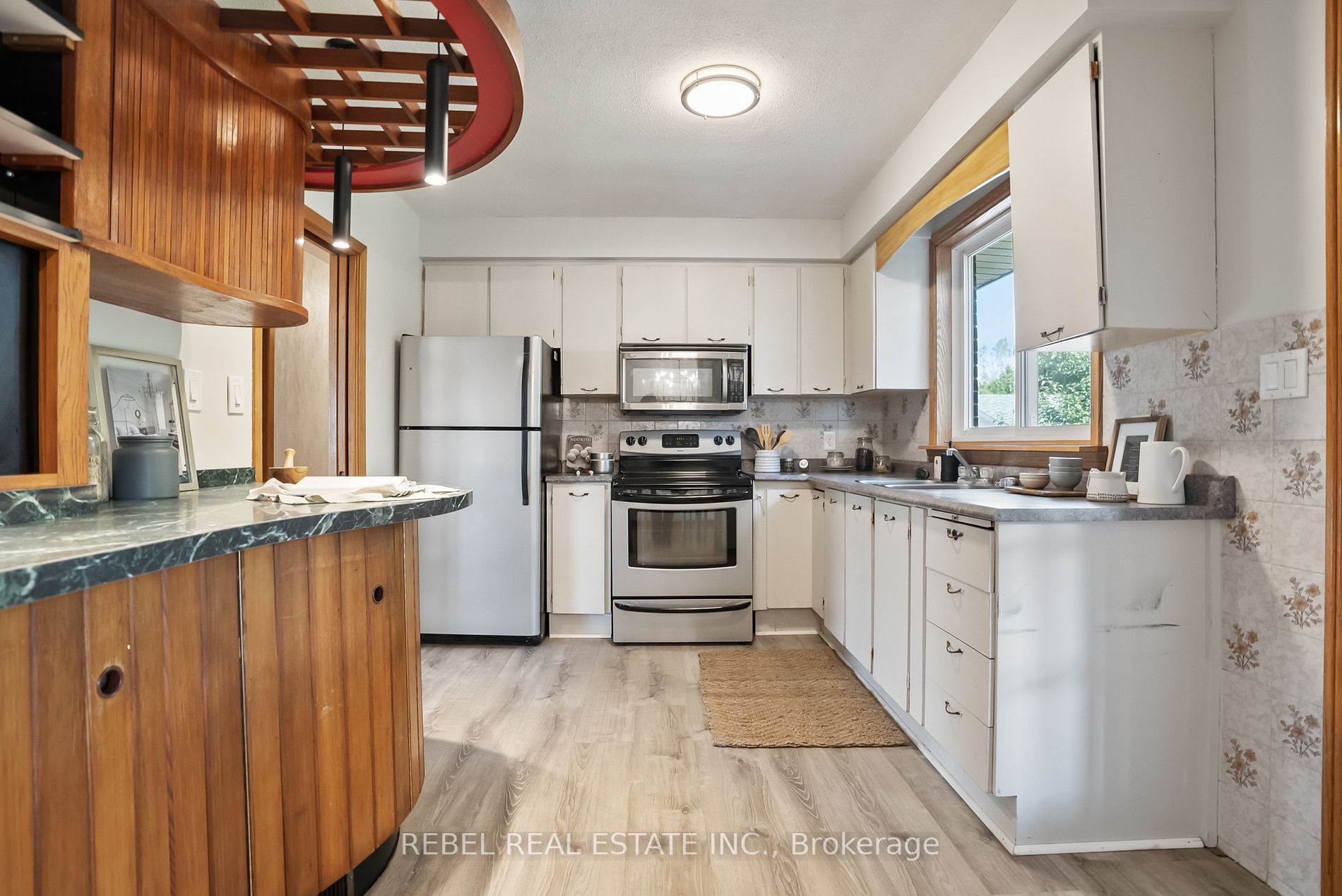 5921 Ochonski Rd