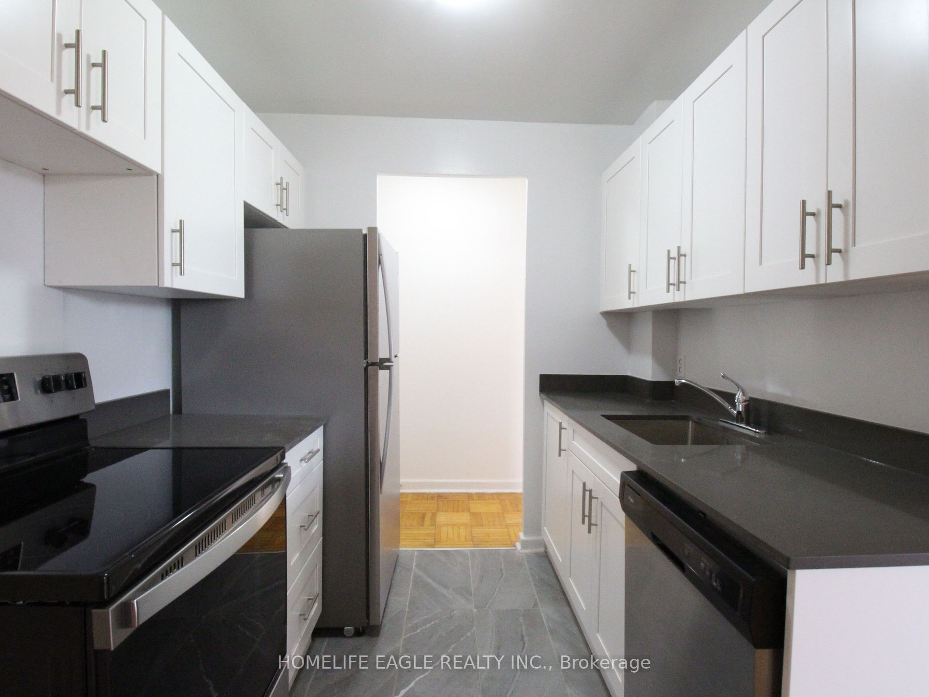 165 Cosburn Ave, #502
