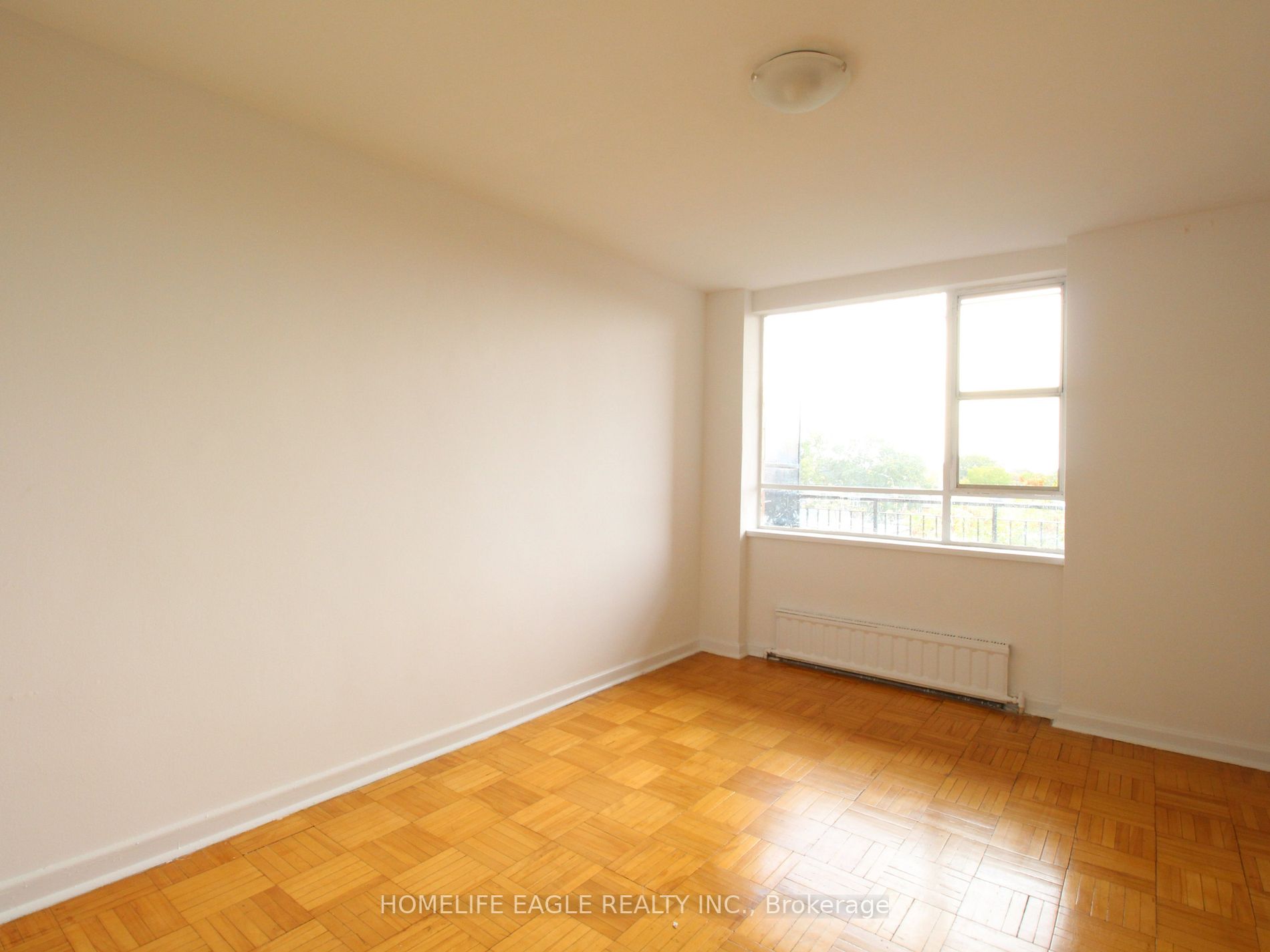 165 Cosburn Ave, #502
