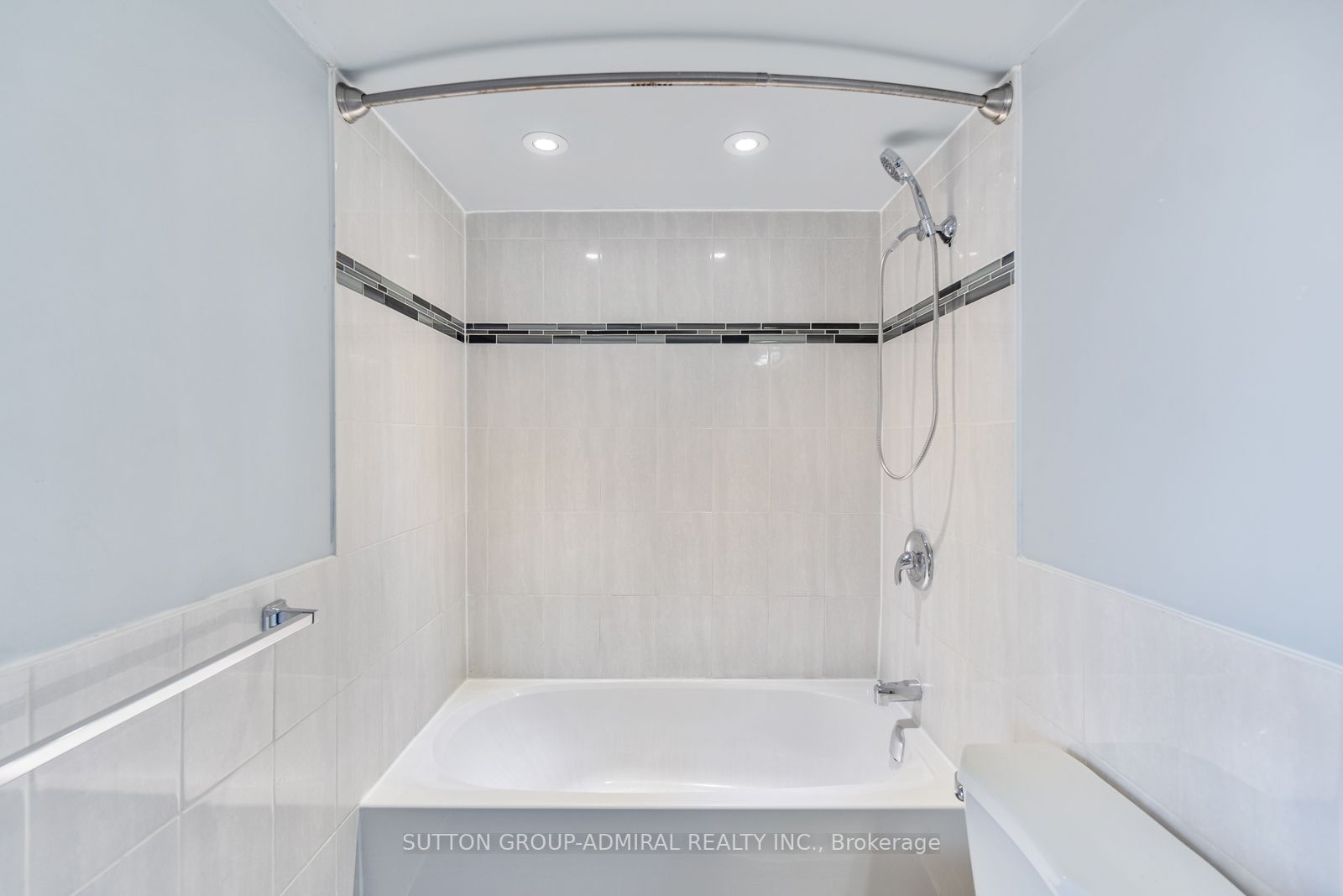 10 Tapscott Road, #1207